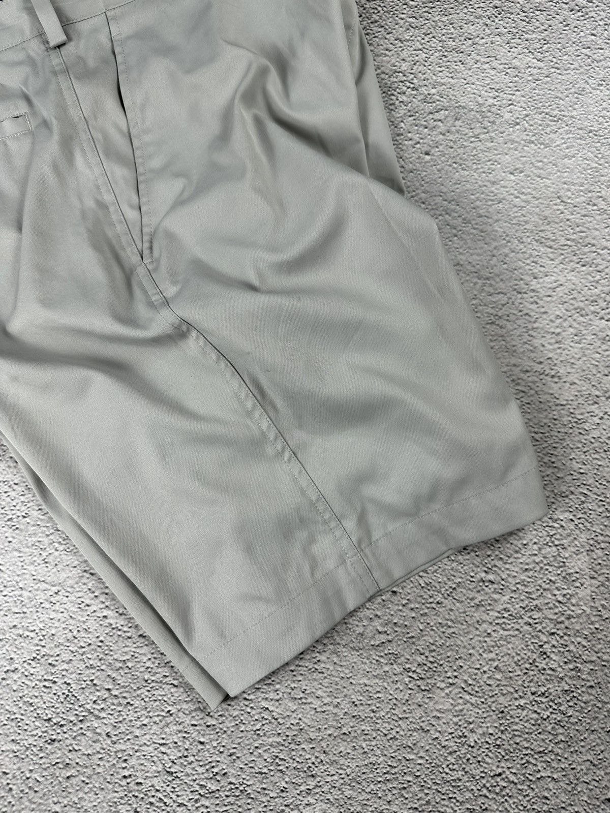 Nike Vintage Nike Golf Short Baggy Y2K Style Size US 32 / EU 48 - 3 Thumbnail
