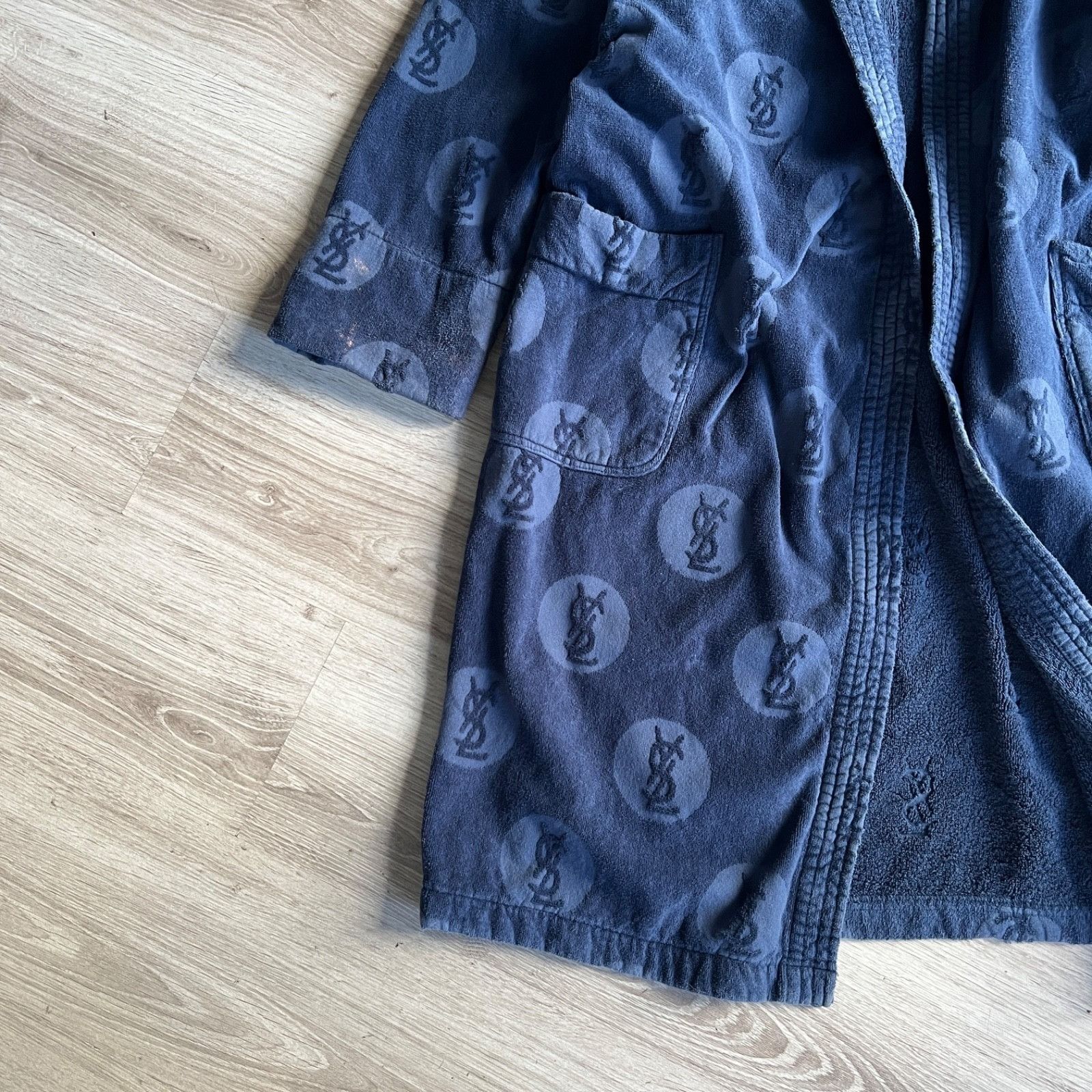 Saint Laurent Paris Yves Saint Laurent Monogram Hooded Bathrobe 9965AC Size US XL / EU 56 / 4 - 3 Thumbnail
