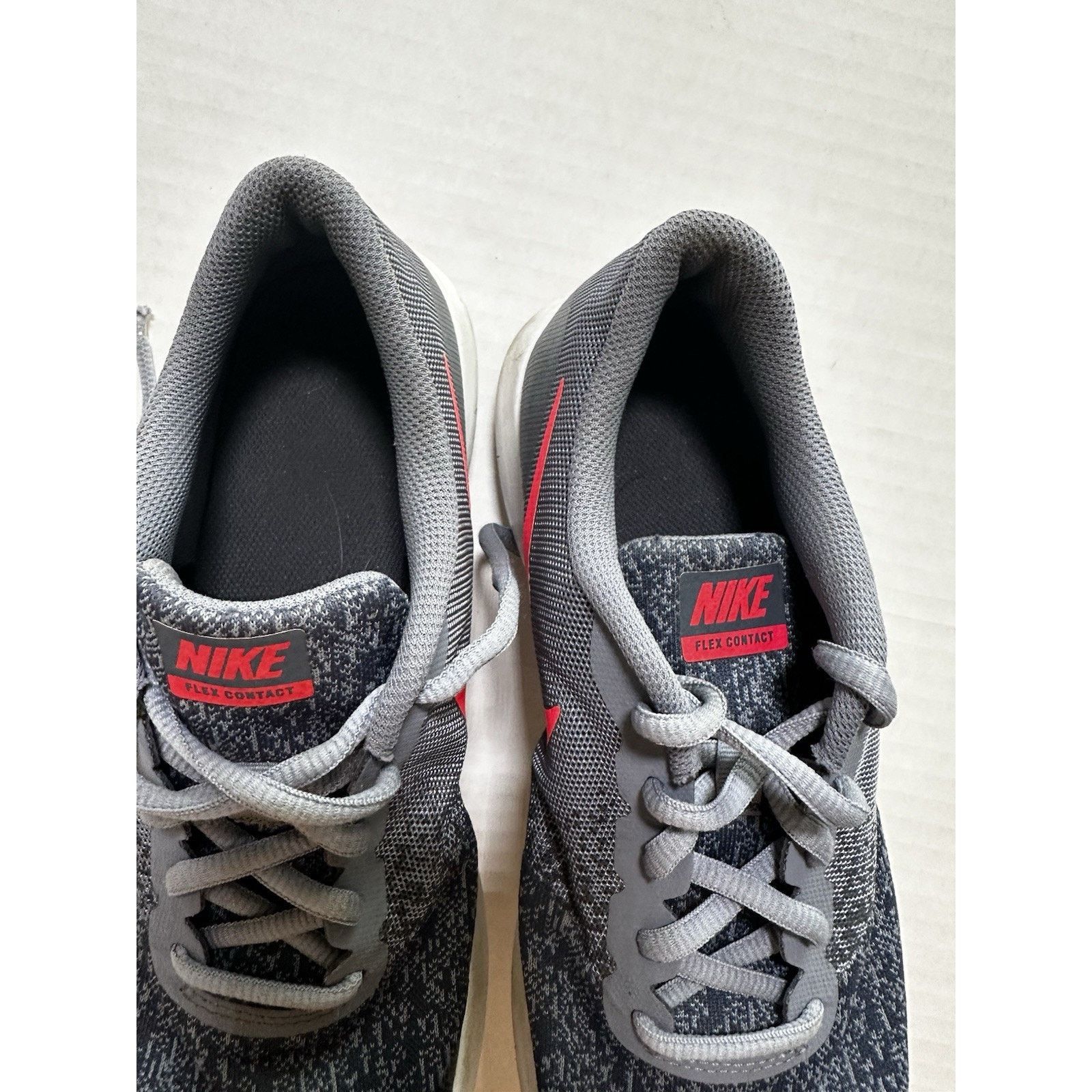 Nike Nike Flex Contact Running Shoe Grey/Red SZ7Y Sneakers Sporty Size US 7 / EU 40 - 7 Thumbnail