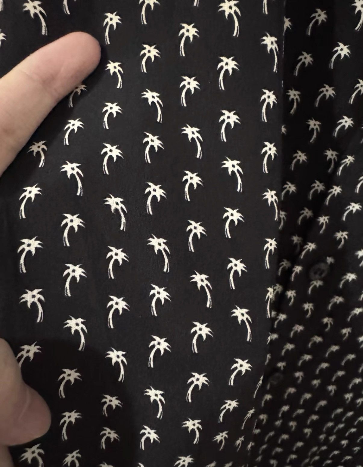 Saint Laurent Paris Saint Laurent 14SS Silk Black/White All-Over Palm Tree Shirt Size US M / EU 48-50 / 2 - 4 Thumbnail