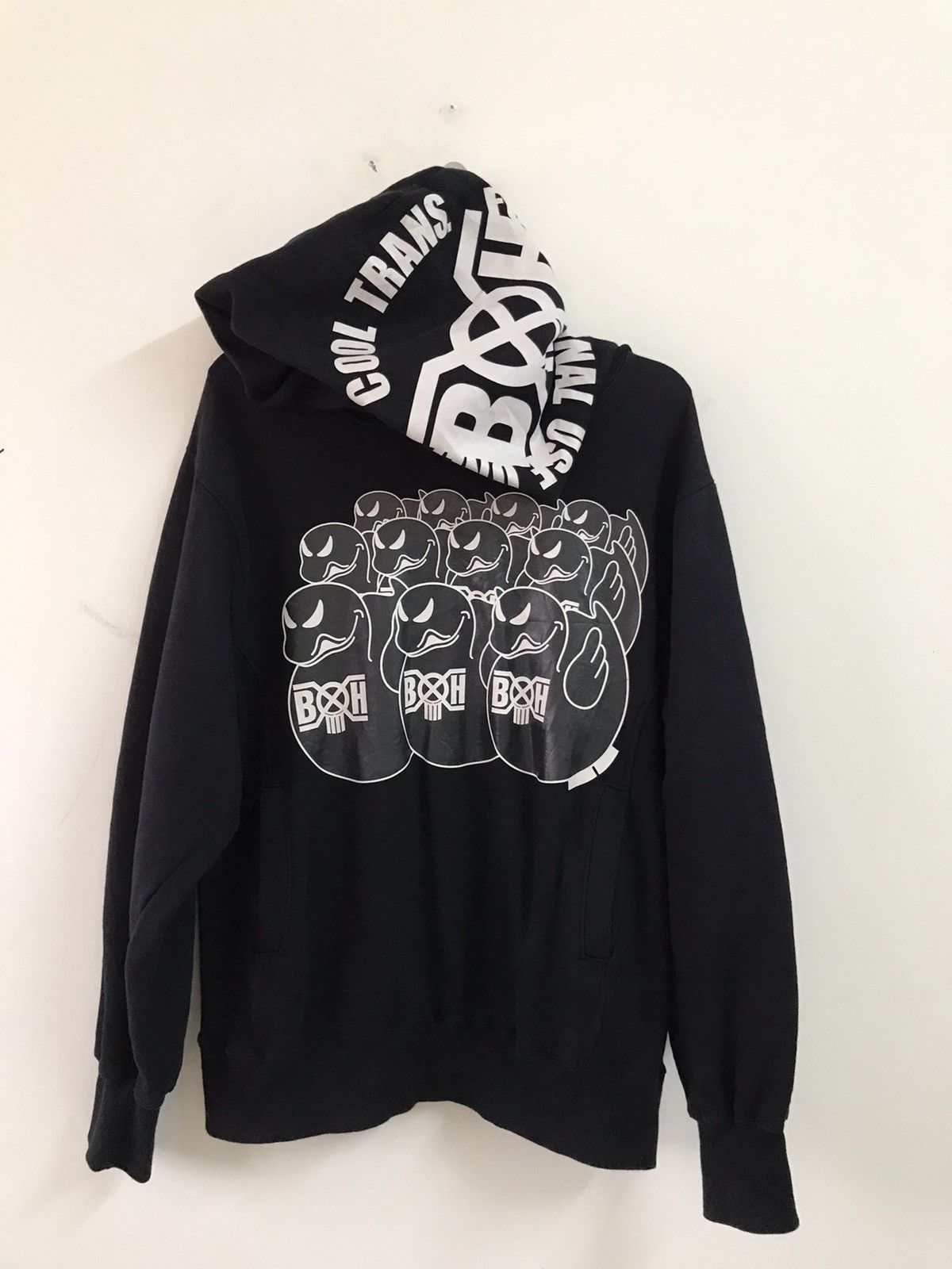 Vintage Bounty Hunter Hoodie Sweatshirt Black Dragon
