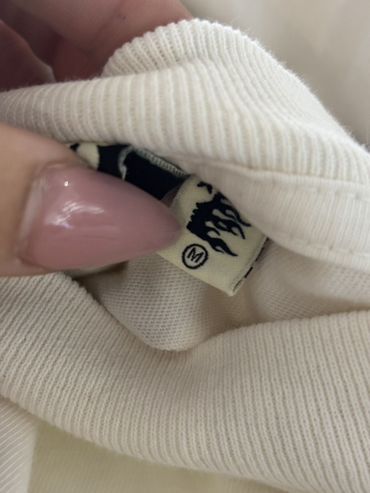HELLSTAR HELLSTAR CURSIVE WHITE LOGO LONGSLEEVE SIZE M Size US M / EU 48-50 / 2 - 12 Thumbnail
