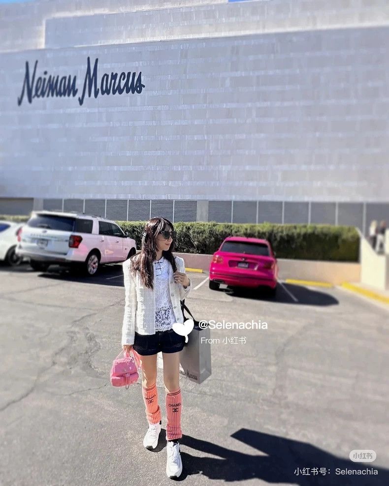 Chanel Chanel SizeM 24C early spring show orange pink striped sock Size ONE SIZE - 9 Thumbnail