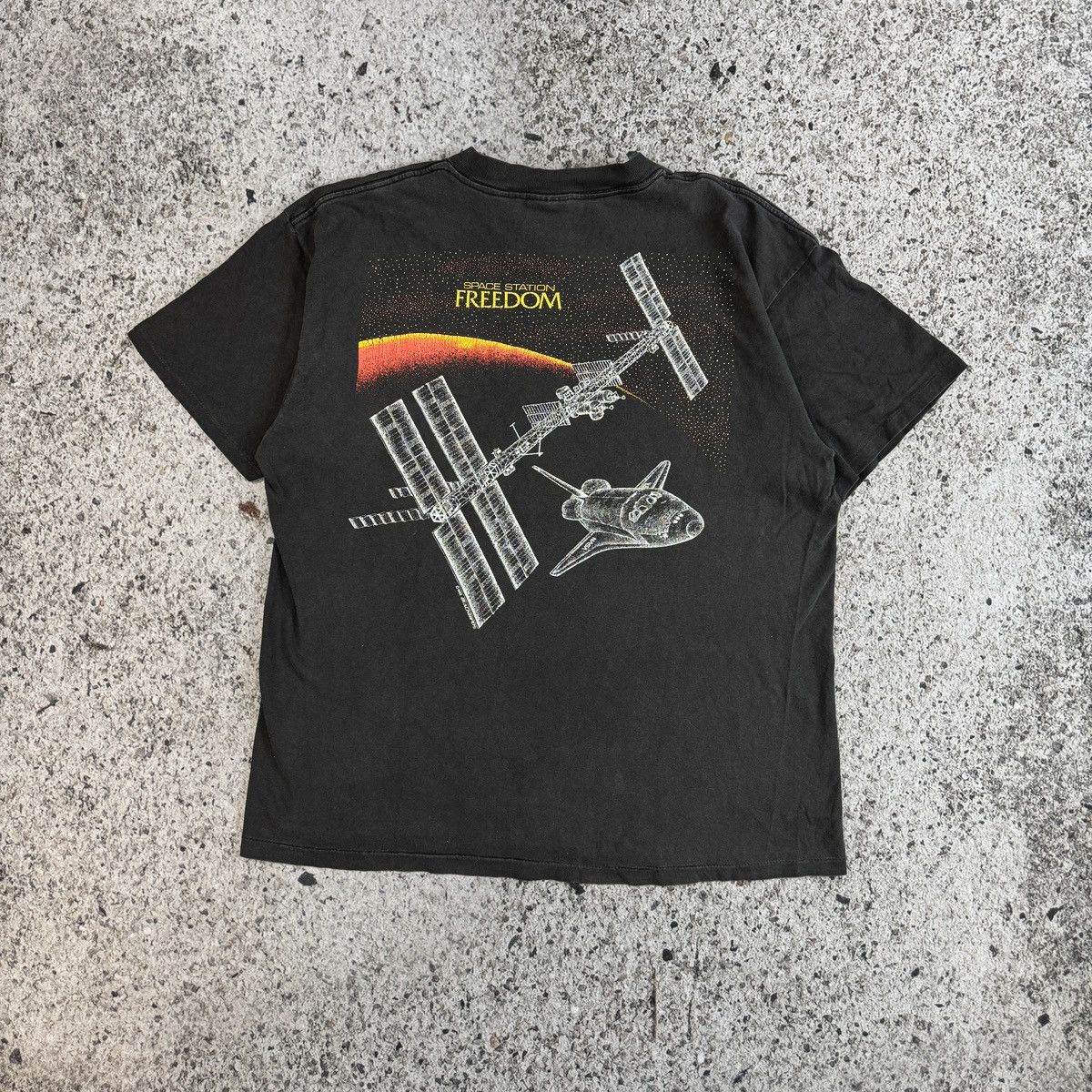 Vintage 90s Blackbird Faded NASA Space Station Research Tee
