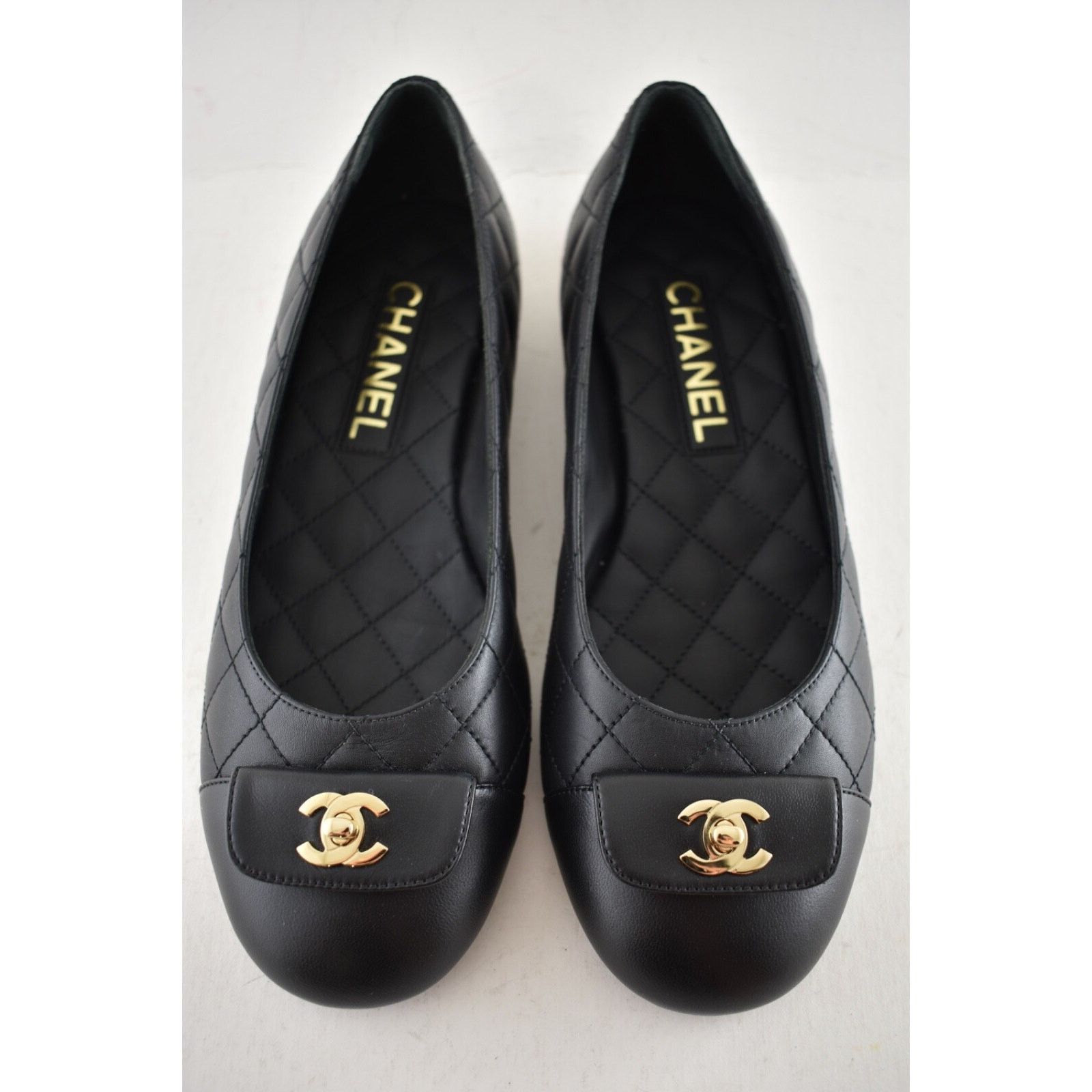 Chanel Chanel Black Leather Turnlock CC Logo Quilted Ballet Flat 37 Size US 6 / IT 36 - 7 Thumbnail