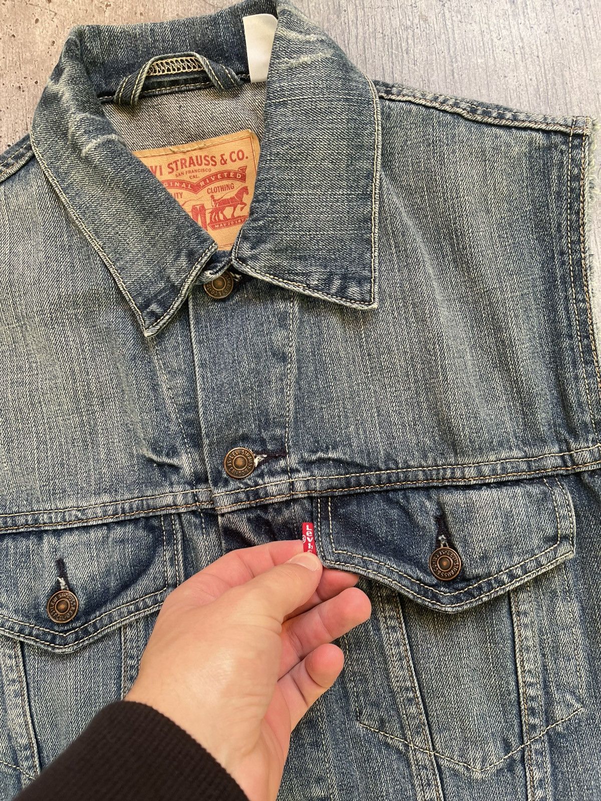 Levi's × Levi's Vintage Clothing × Vintage Vintage Levis vest denim USA size L Size US L / EU 52-54 / 3 - 3 Thumbnail