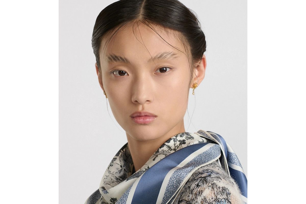 Dior o1bcso1str0226 Size:OS/90 Square Scarf in White/Blue Size ONE SIZE - 4 Thumbnail
