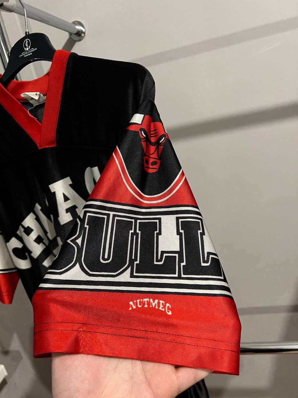 Nutmeg RARE! 90’S NBA CHICAGO BULLS OVER PRINT BASKETBALL JERSEY L Size US L / EU 52-54 / 3 - 14 Thumbnail