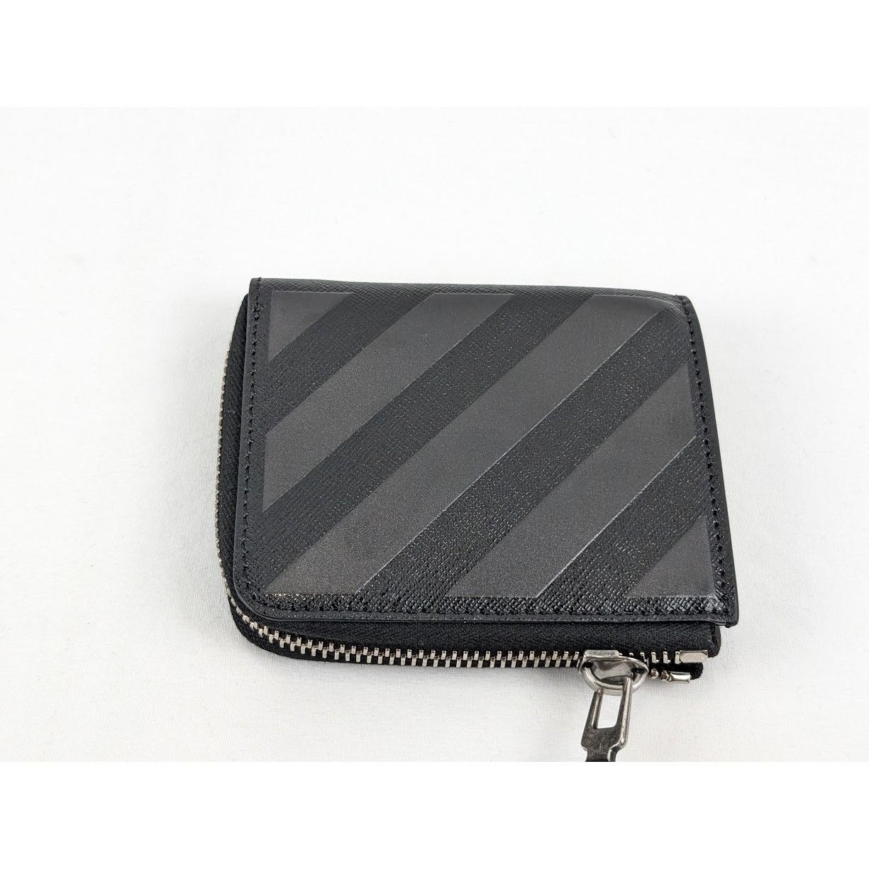 Off-White o1rshd1 Size: OS / Binder Diag Saff Zip Wallet in Black Size ONE SIZE - 9 Thumbnail