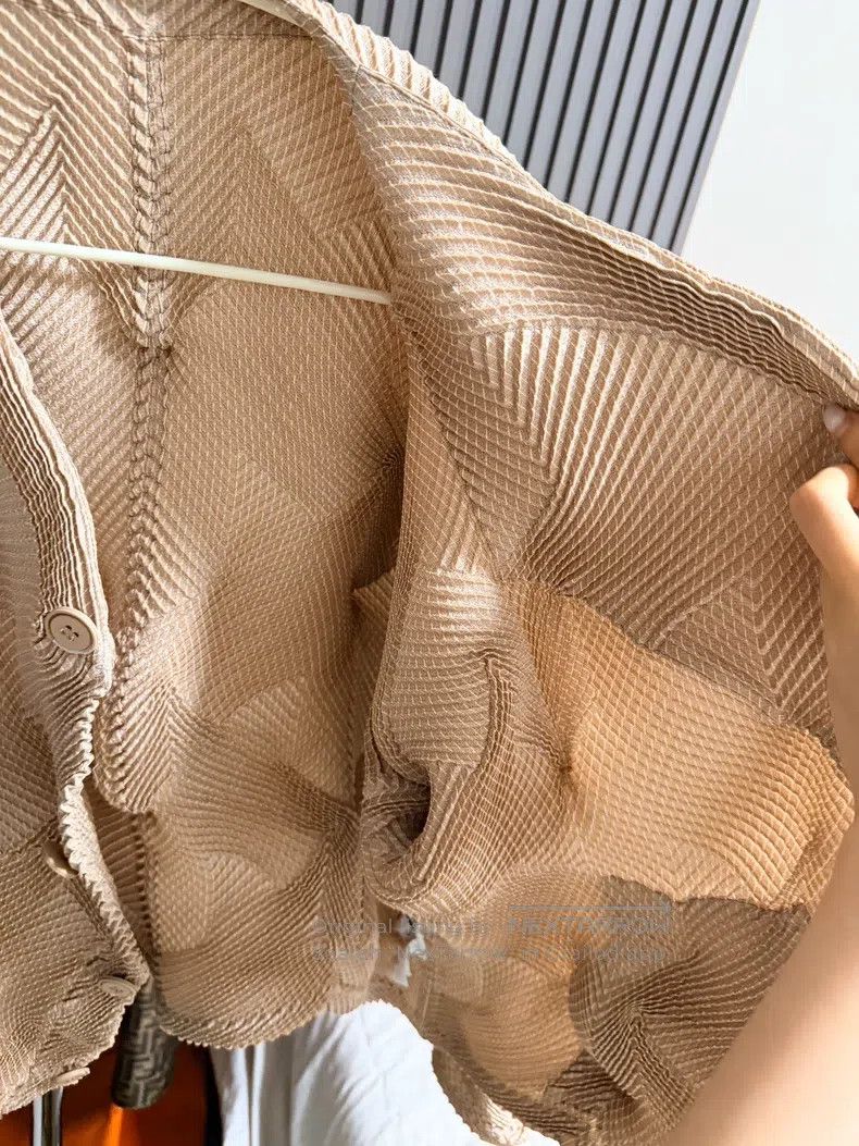 Issey Miyake Issey Miyake Beige Coat Size M / US 6-8 / IT 42-44 - 4 Thumbnail