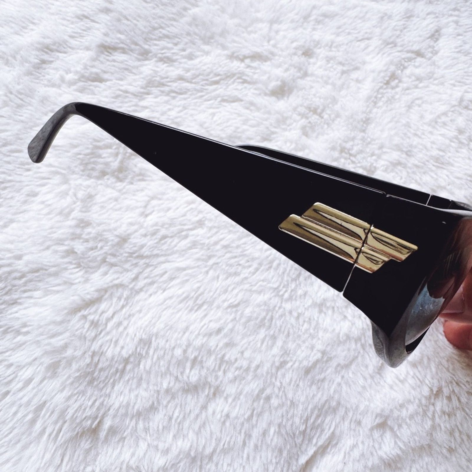 Other Faye Mirrored Purple with Black Rim Sunglasses Size ONE SIZE - 7 Thumbnail
