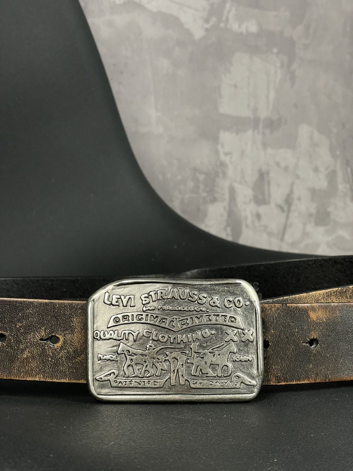 Japanese Brand × Levi's Levi’s Vintage Metal Buckle belt Brown Leather Size ONE SIZE - 4 Thumbnail