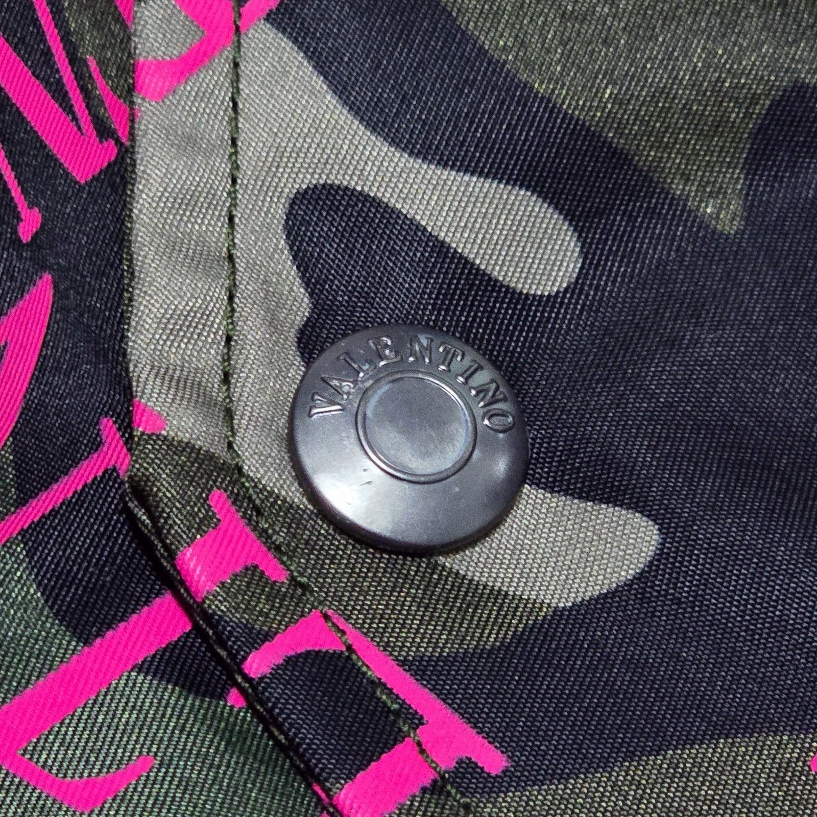 Valentino Valentino Army Camo Bomber Jacket with Pink Logo Letters Size US S / EU 44-46 / 1 - 8 Thumbnail