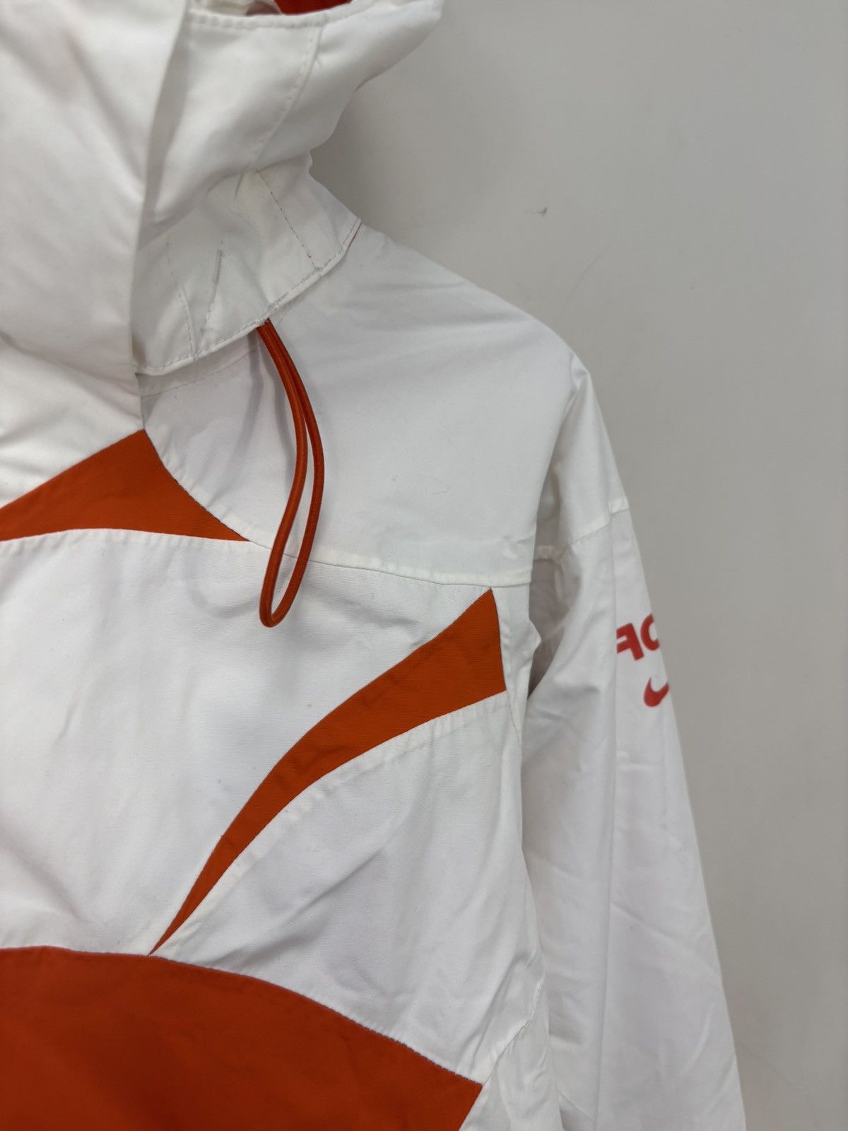 Nike ACG Nike ACG Vintage Women’s Outdoor Jacket Hooded Insulated Size S / US 4 / IT 40 - 9 Thumbnail