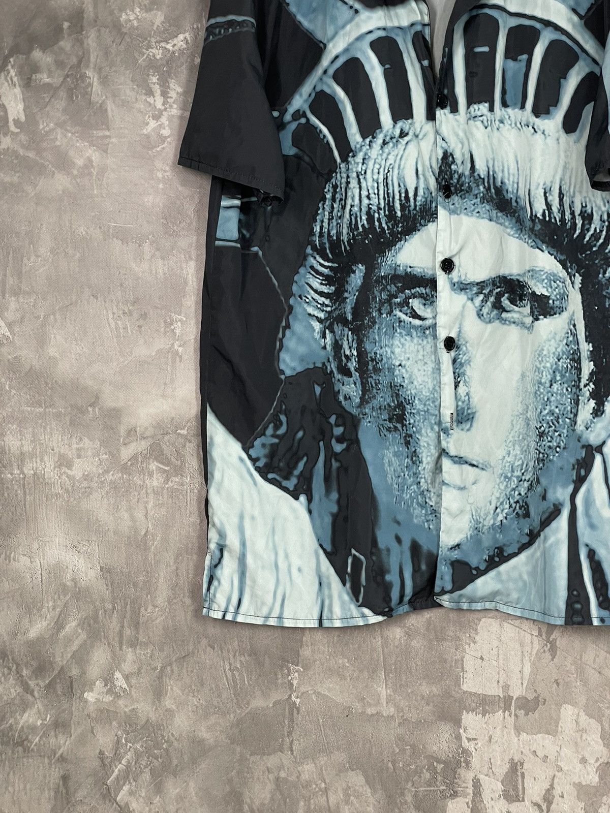 Japanese Brand × Vintage Avant Garde Graphic Statue Of Liberty Overlogo button Shirt Size US L / EU 52-54 / 3 - 5 Thumbnail