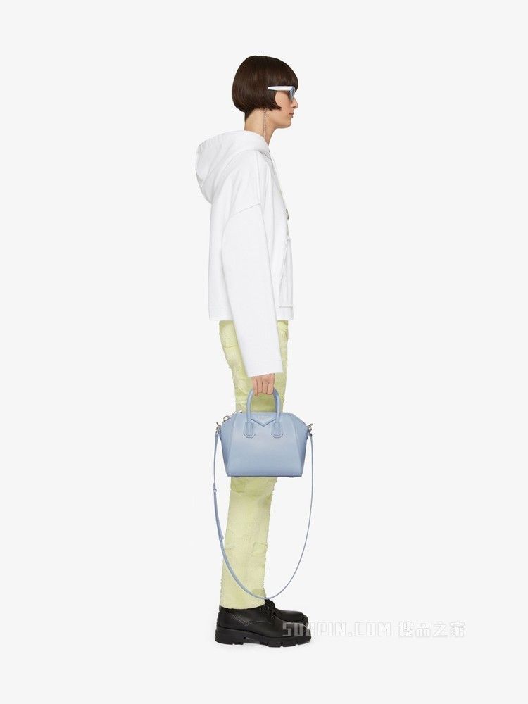 Givenchy o1srvl11e0725 Oversized Hoodie in White Size XS / US 0-2 / IT 36-38 - 3 Thumbnail