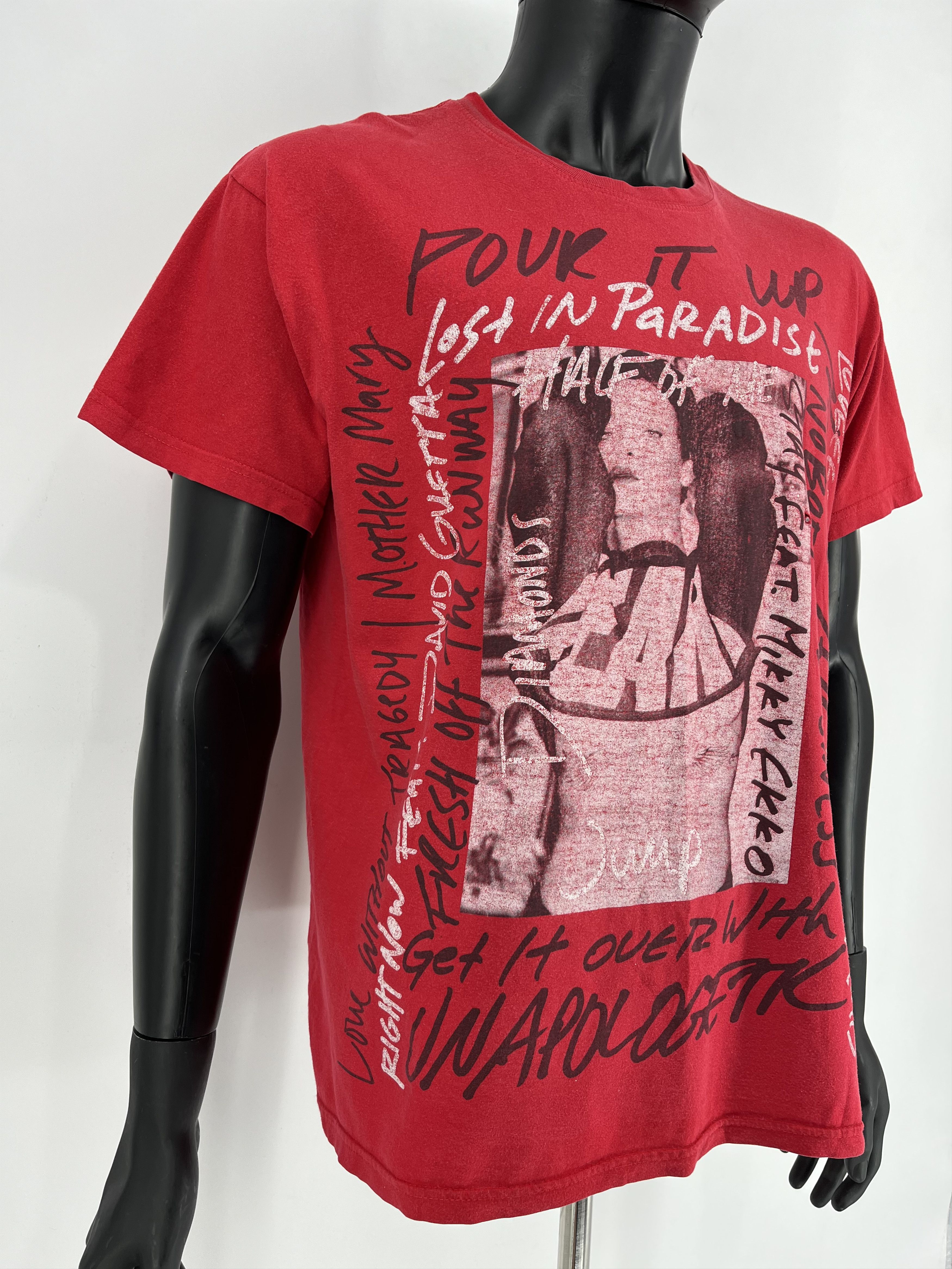 Rihanna Rihanna Unapologetic Diamonds World Tour 2013 Concert TShirt Size US L / EU 52-54 / 3 - 5 Thumbnail