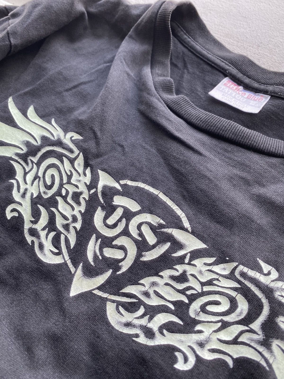 Japanese Brand × Vintage 90s🔥VNTG TATTOO TRIBAL JAPANESE ART GOTHIC OPIUM TEE PUNK Size US L / EU 52-54 / 3 - 3 Thumbnail