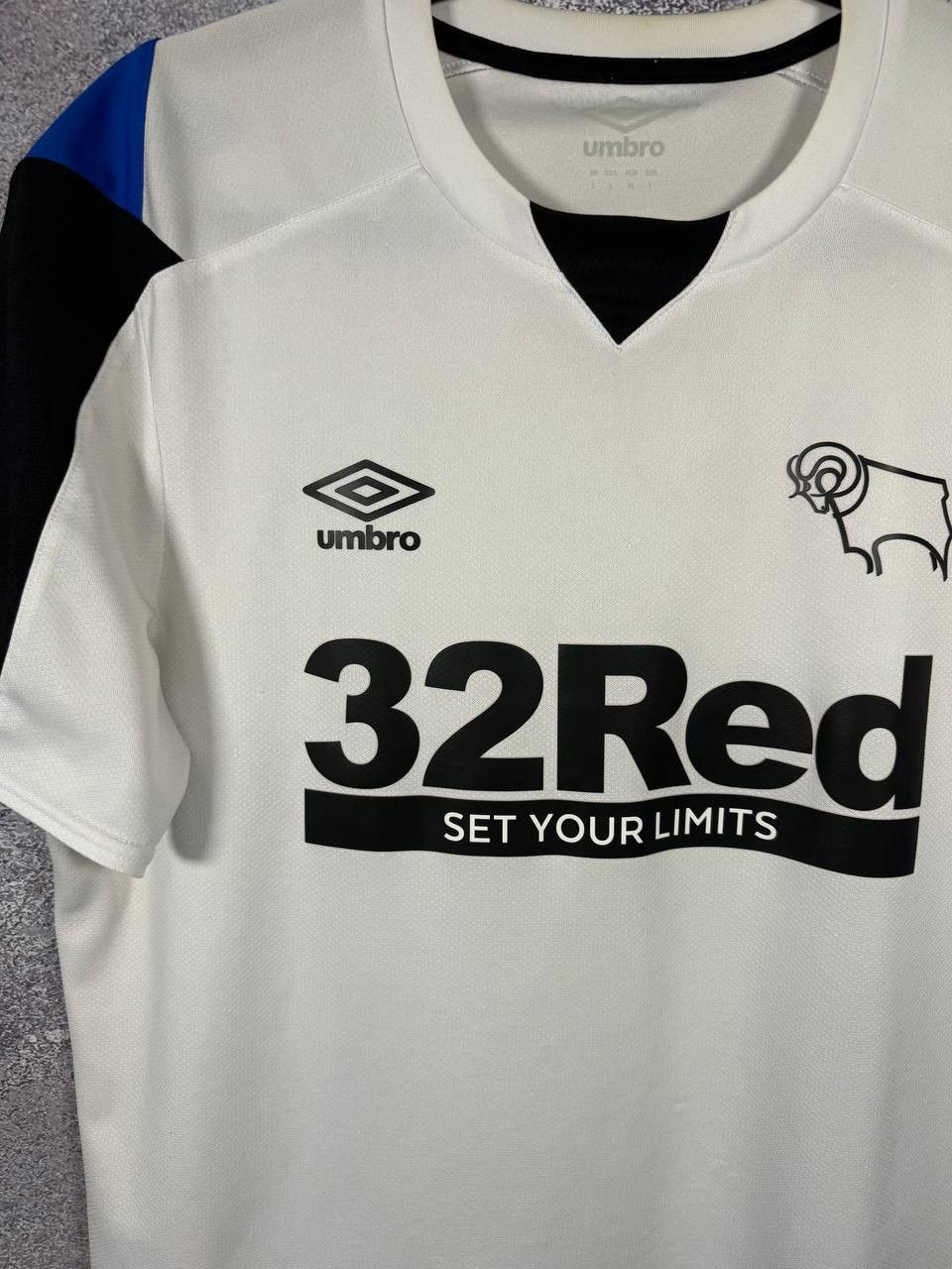 Umbro × Vintage Vintage Derby County 2021/22 Umbro Soccer Jersey Blokcore L Size US L / EU 52-54 / 3 - 5 Thumbnail