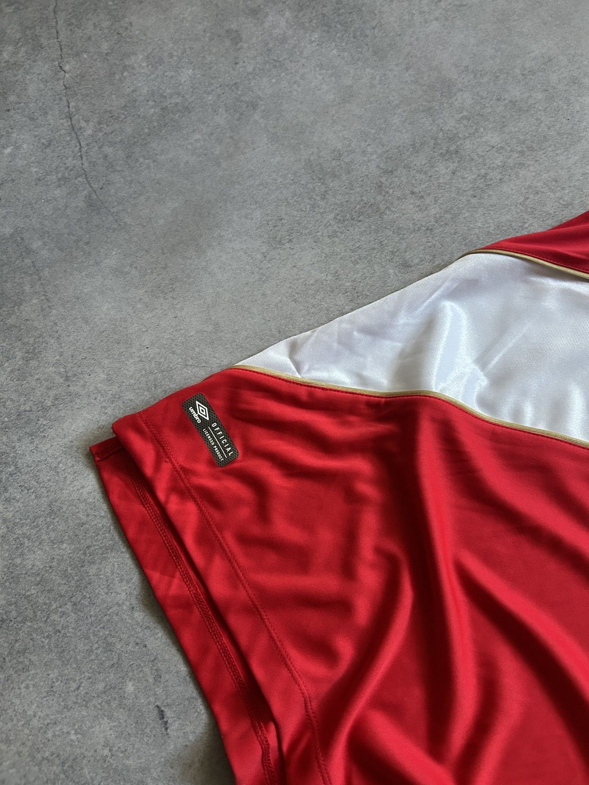 Umbro Umbro Peru 🇵🇪 World Cap jersey mens size L Size US L / EU 52-54 / 3 - 3 Thumbnail