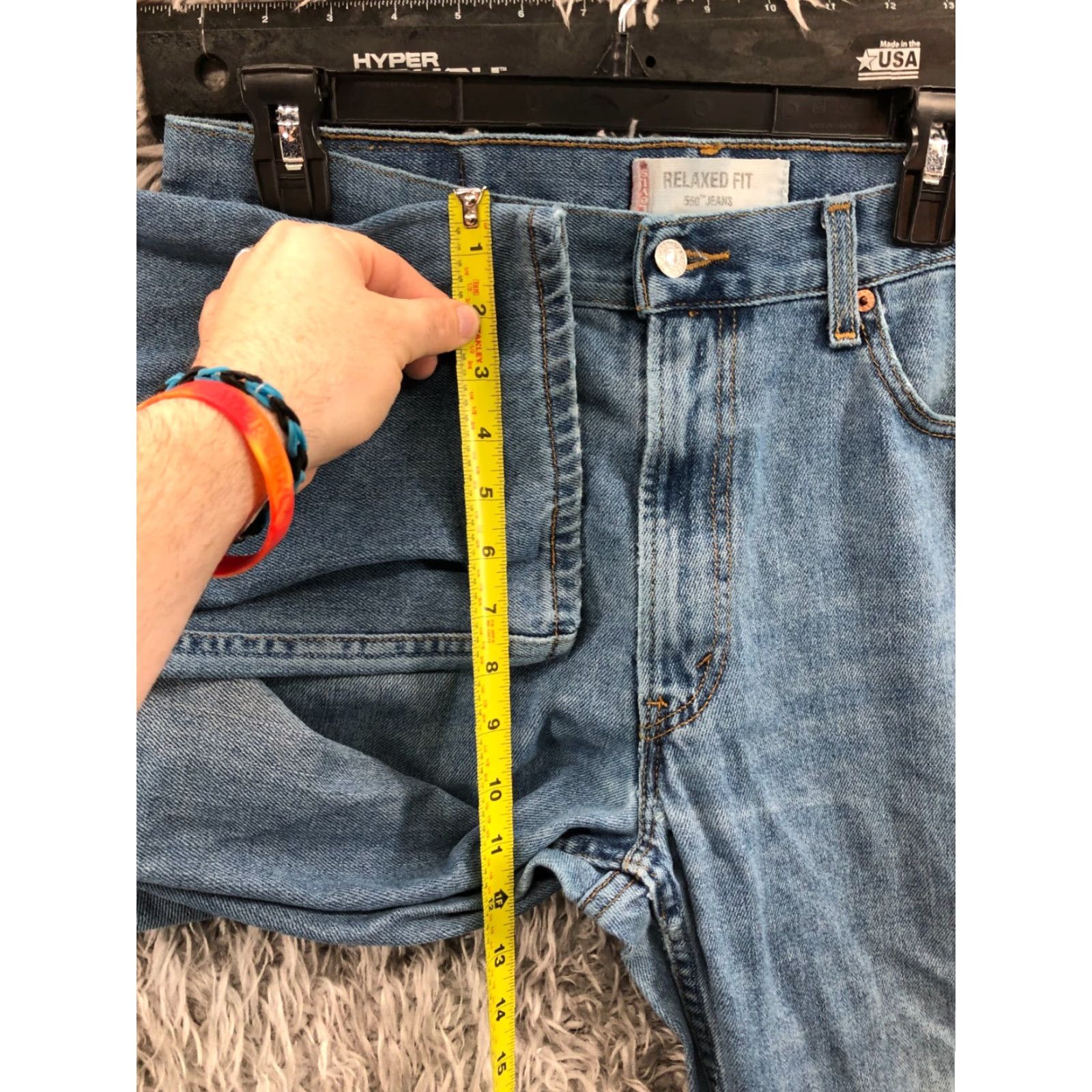 Levi's Levi's 550 Jeans Relaxed Straight Size 34x31 Mens Mid Rise Medium Wash Blue FLAW Size US 34 / EU 50 - 4 Thumbnail