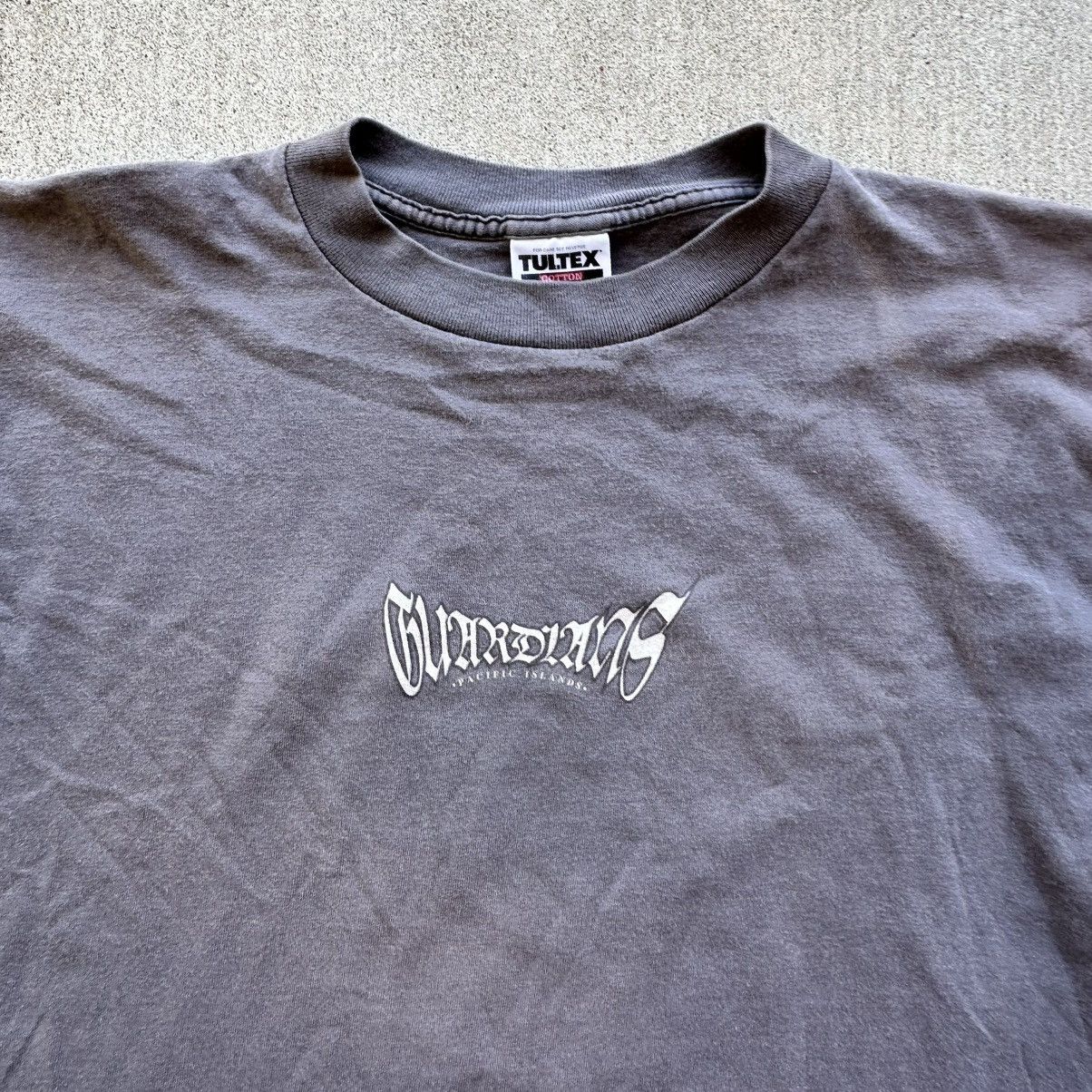 Tultex Vintage Guardians Pacific Islands T Shirt Gargoyle Graphic Size US XL / EU 56 / 4 - 3 Thumbnail