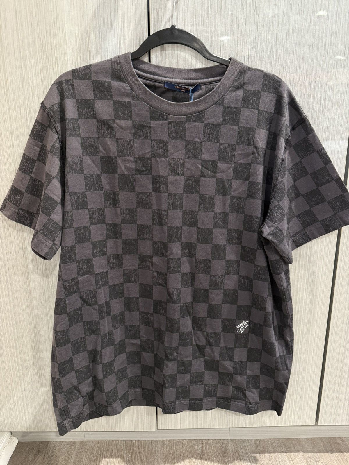 Louis Vuitton Louis Vuitton Damier Logo T Shirt Size US XL / EU 56 / 4 - 1 Thumbnail