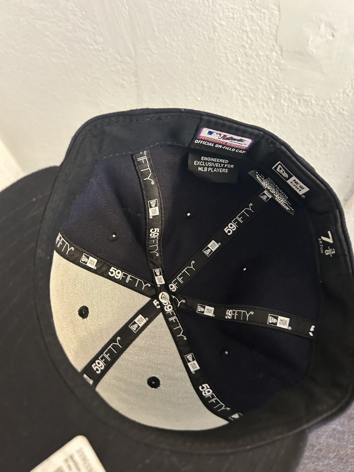 New Era Red Sox hat Size 38 - 4 Thumbnail