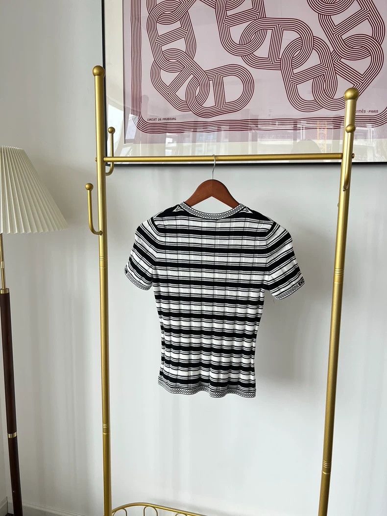 Chanel Chanel Color-blocked striped cotton round-neck short-sleev Size XS / US 0-2 / IT 36-38 - 2 Thumbnail