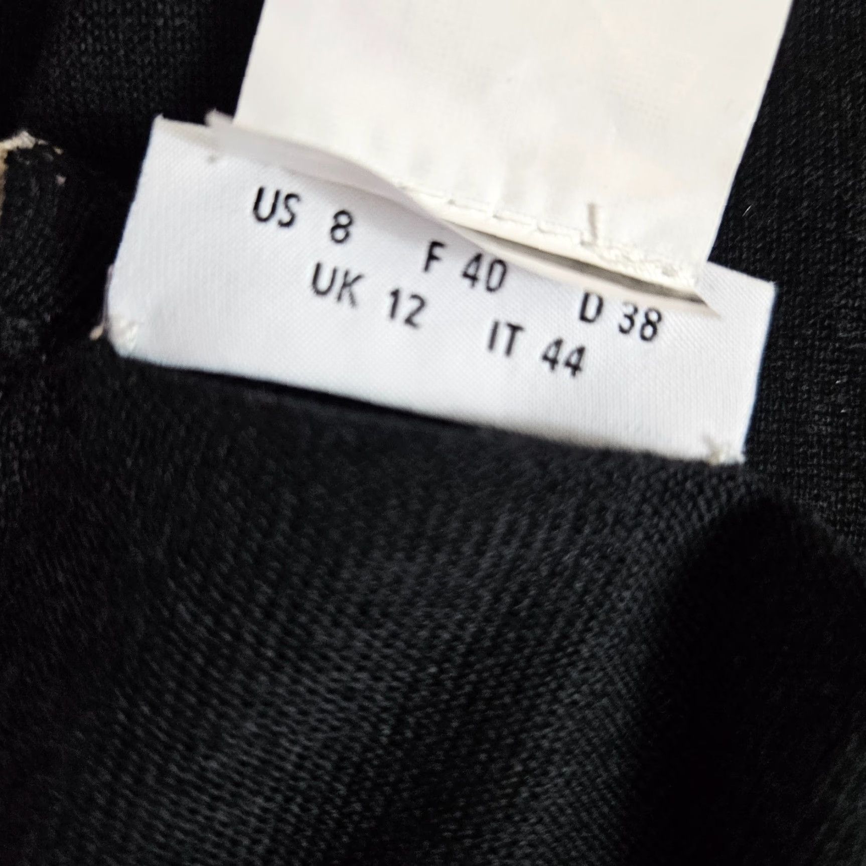 Vintage Akris Punto Sweater Womens Lightweight Wool Black Long Sleeve Sz 8 Pullover Knit Measures 18" Width 22" Length 25" Sleeves - Vintage No - Womens? Size M / US 6-8 / IT 42-44 - 4 Thumbnail