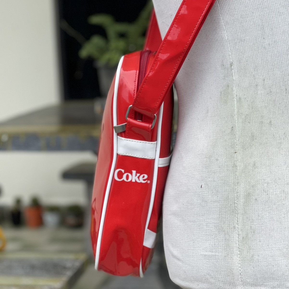 Coca Cola Coca Cola Red Vinly Crossbody Size ONE SIZE - 6 Thumbnail