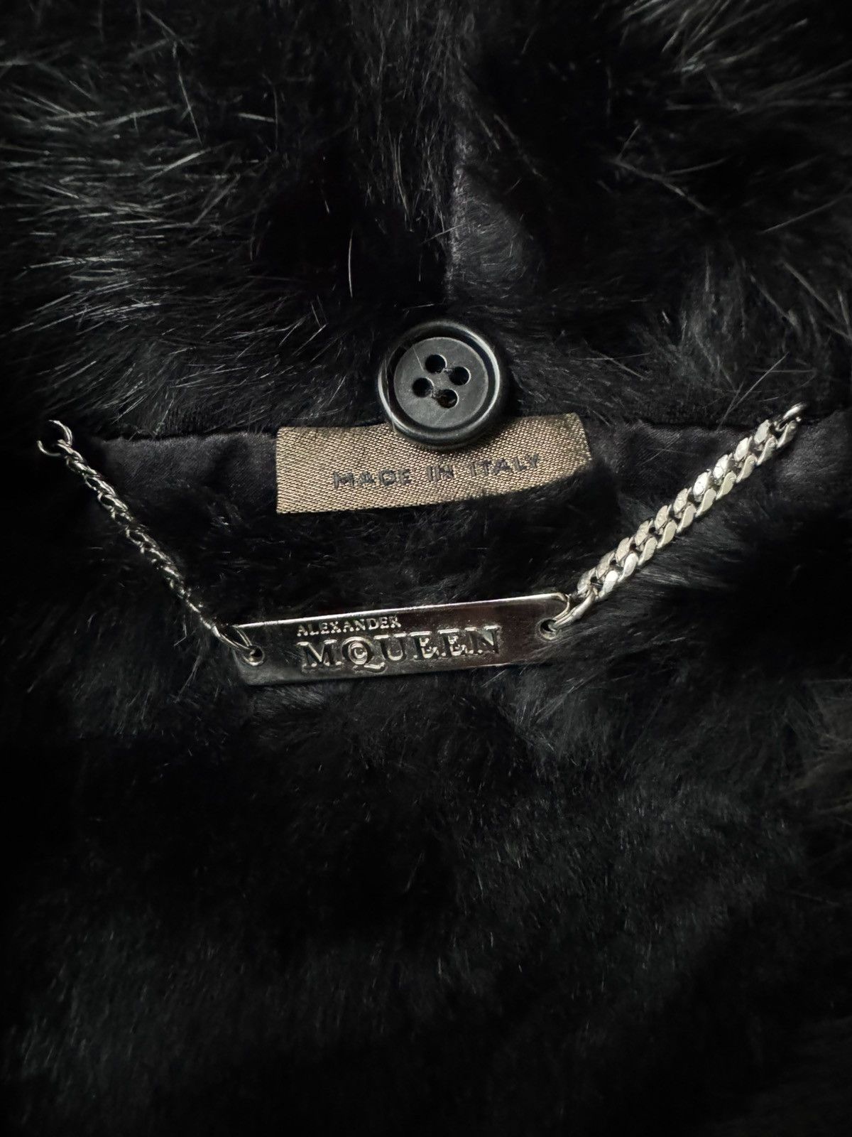 Alexander McQueen Alexander McQueen AW08 Fur Lined Double Breasted Jacket Size M / US 6-8 / IT 42-44 - 13 Thumbnail