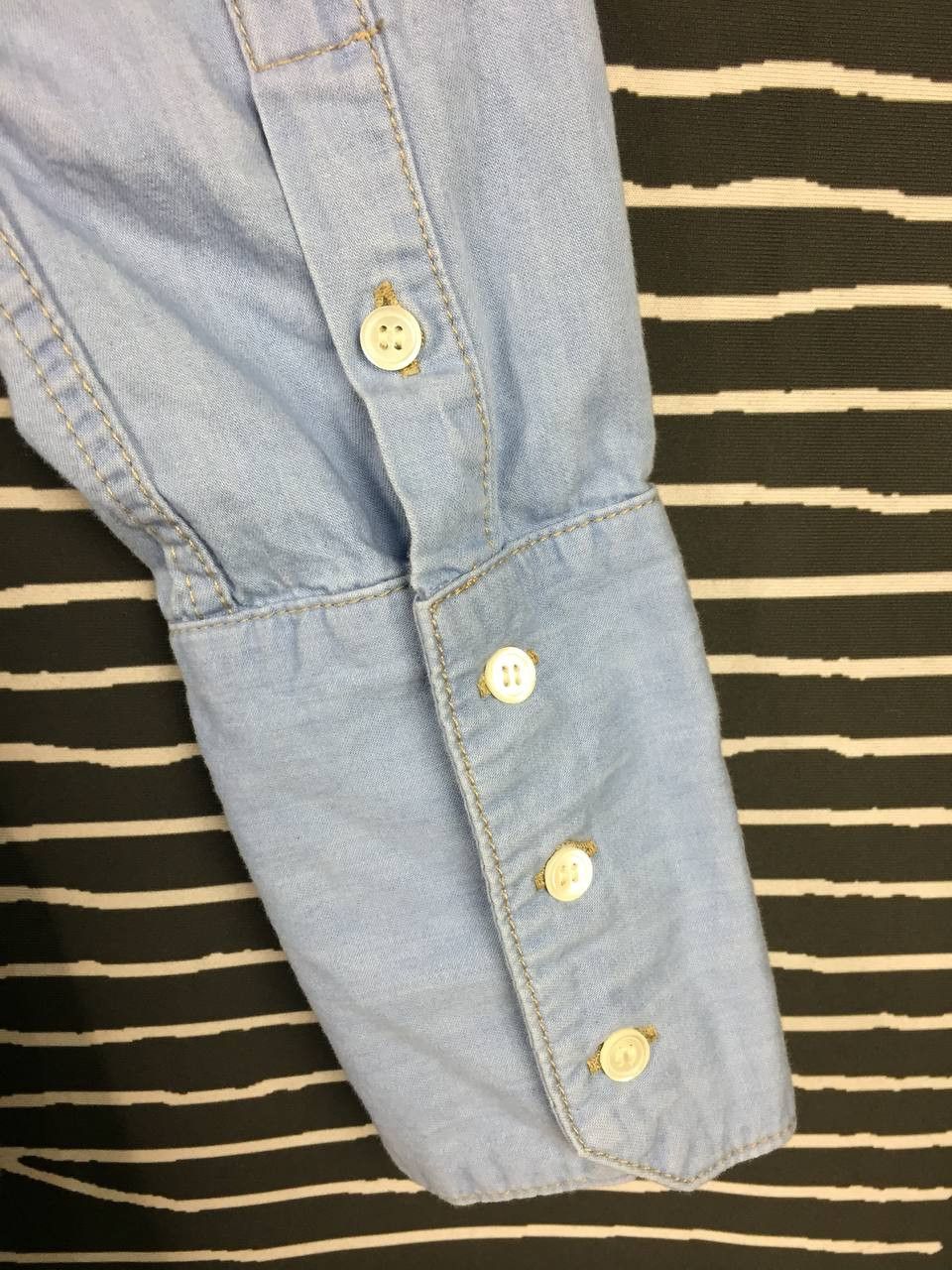 Japanese Brand CIROI by Egoist Light Wash Denim-Look Chambray Workshirt Size US M / EU 48-50 / 2 - 8 Thumbnail