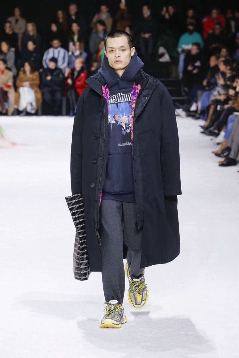 Balenciaga Balenciaga FW18 Speed hunters band portrait print hooded sw Size US L / EU 52-54 / 3 - 7 Thumbnail