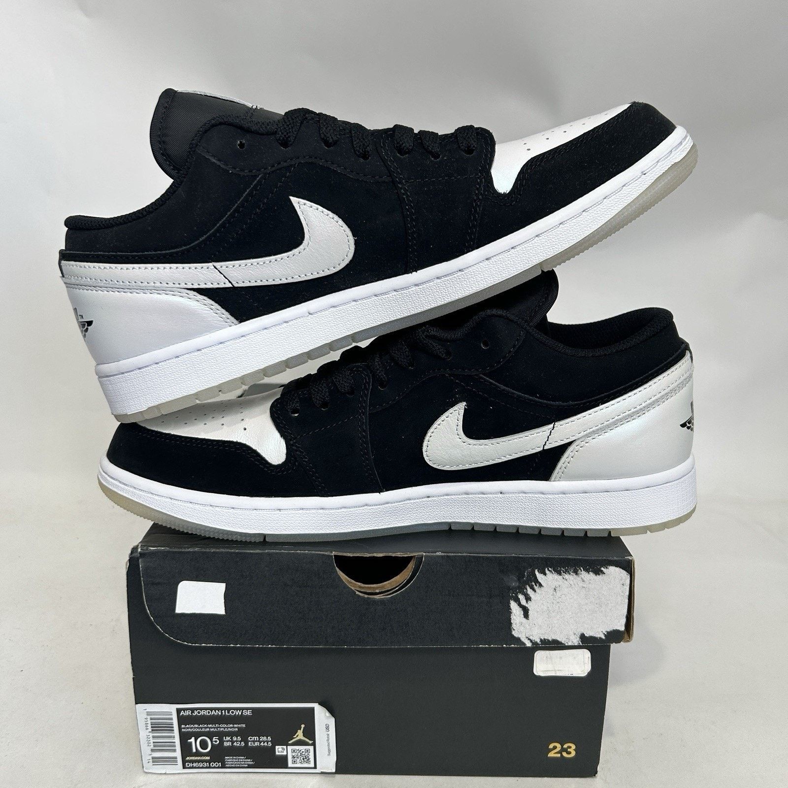 Nike Nike Air Jordan 1 Low SE Retro “Diamond Shorts” DH6931-001 Size US 10.5 / EU 43-44 - 3 Thumbnail
