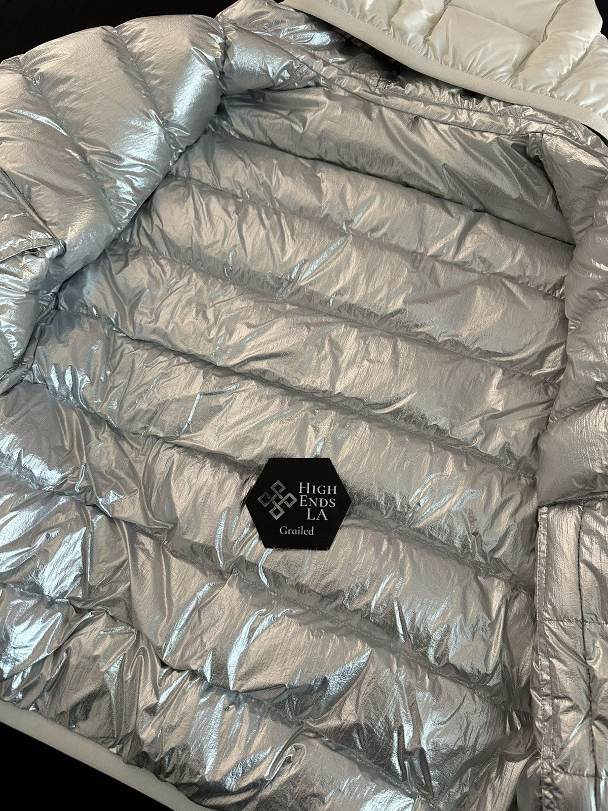 Moncler Moncler Freville Reversible White Silver Down Puffer Jacket Size US L / EU 52-54 / 3 - 7 Thumbnail
