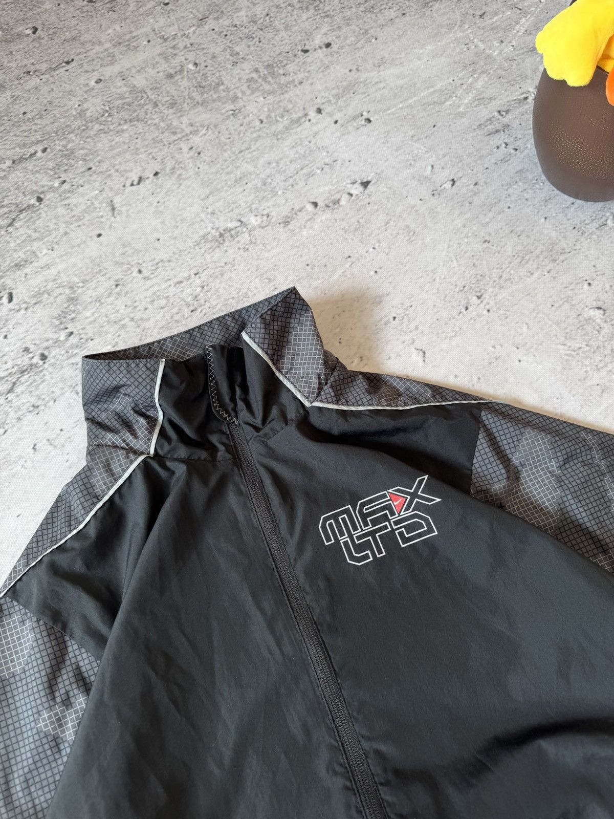 Nike × Vintage NIKE AIR MAX VINTAGE BASIC LOGO OVERSIZE BAGGY LIGHT JACKET Size US S / EU 44-46 / 1 - 4 Thumbnail