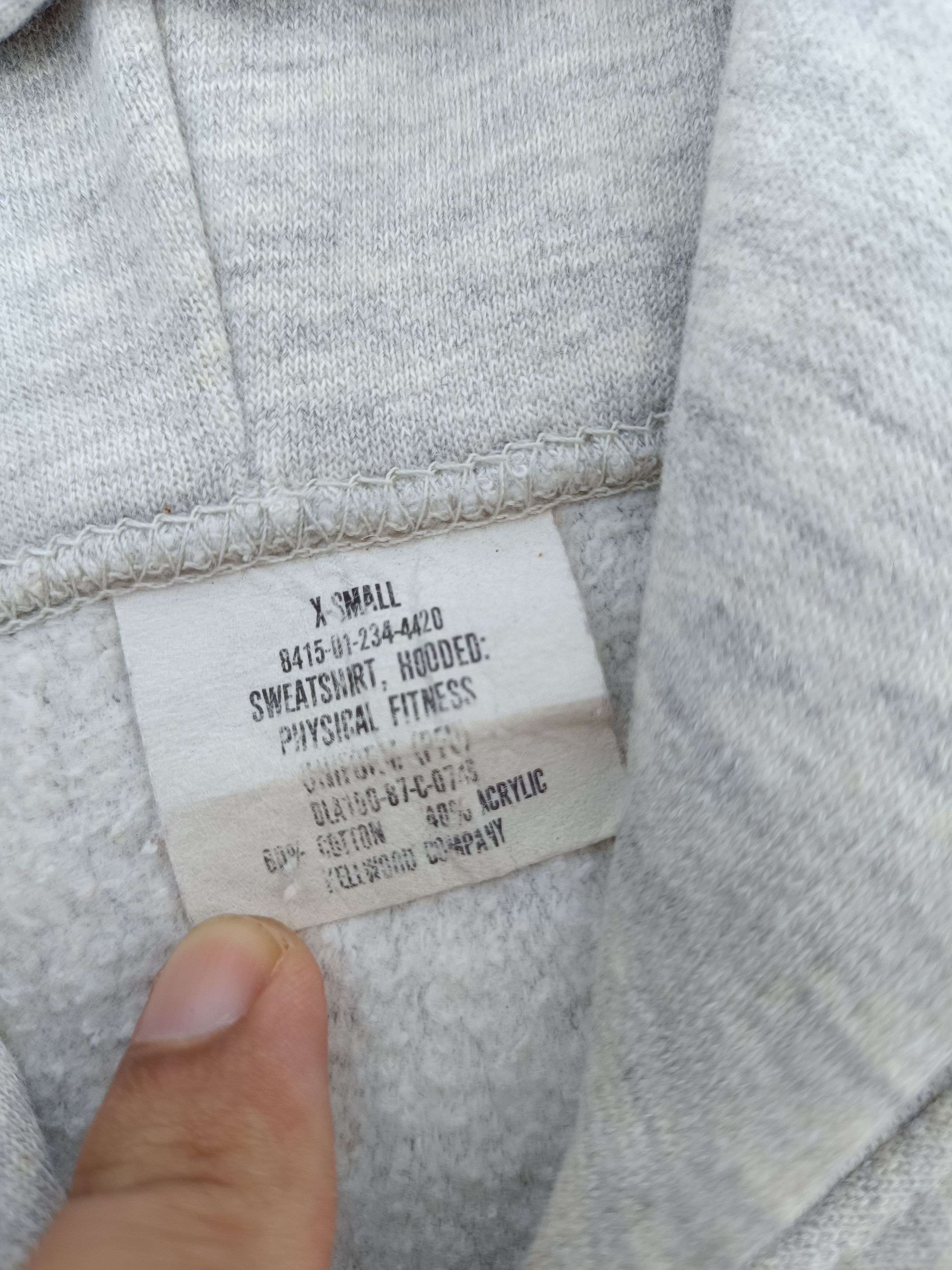 Vintage vintage ARMY physical fitness sweatshirt/hoodie Size US XS / EU 42 / 0 - 3 Thumbnail