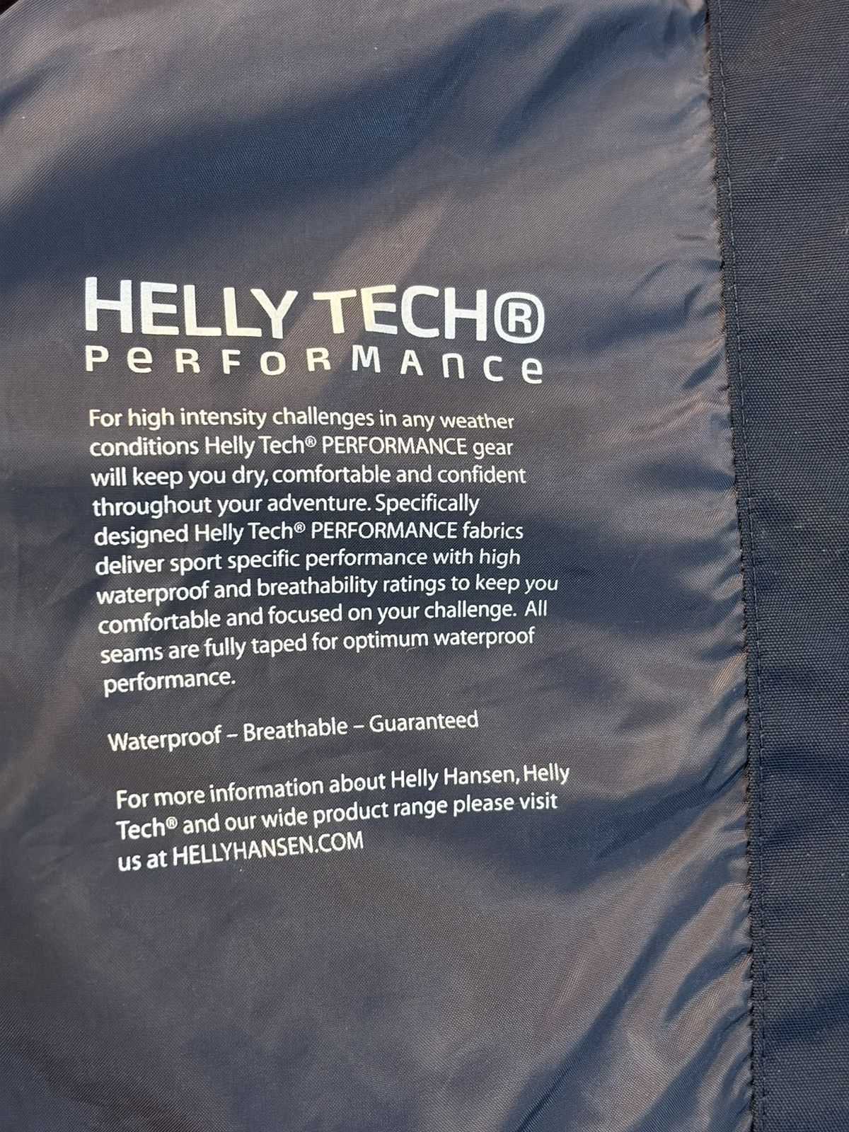 Helly Hansen Navy Blue and Red Helly Hansen Waterproof Jacket Size US S / EU 44-46 / 1 - 7 Thumbnail