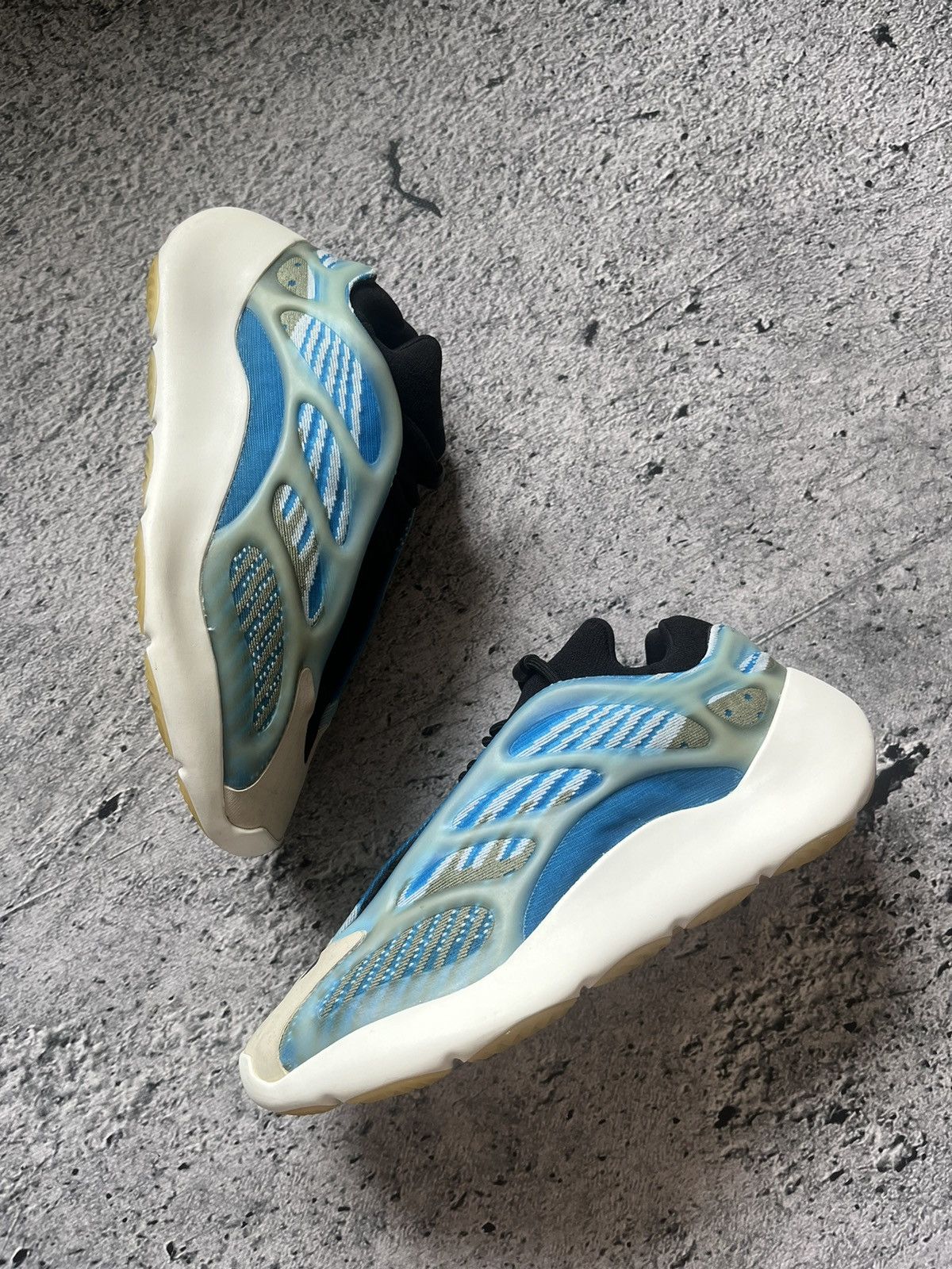 adidas gazelle silver green womens ADIDAS YEEZY 700 V3 'KYANITE' – Locker SF