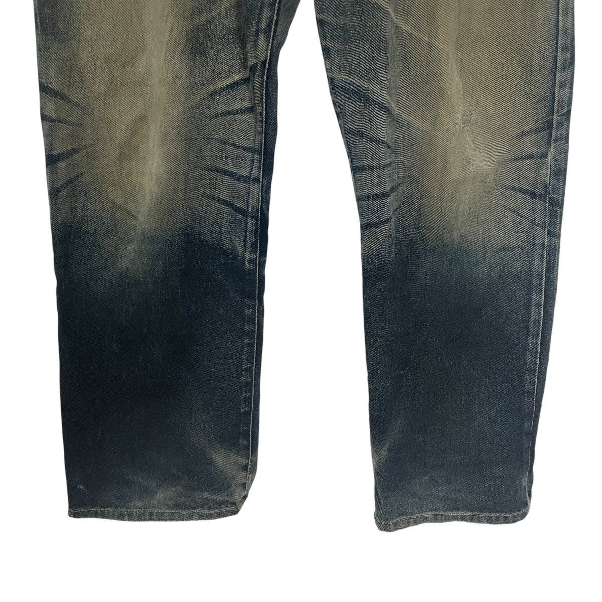 Levi's Vintage Levis Distressed Denim Jeans Size US 35 - 2 Thumbnail