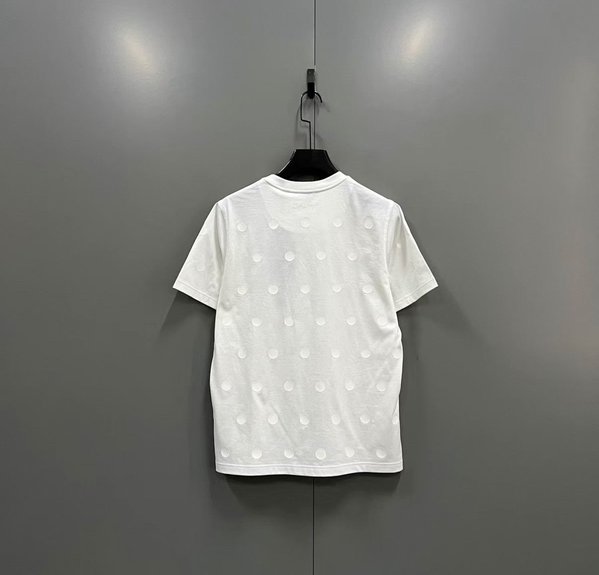 Burberry Burberry Rubber Printed Polka Dot Short-Sleeve T-shirt J41 Size M / US 6-8 / IT 42-44 - 2 Thumbnail