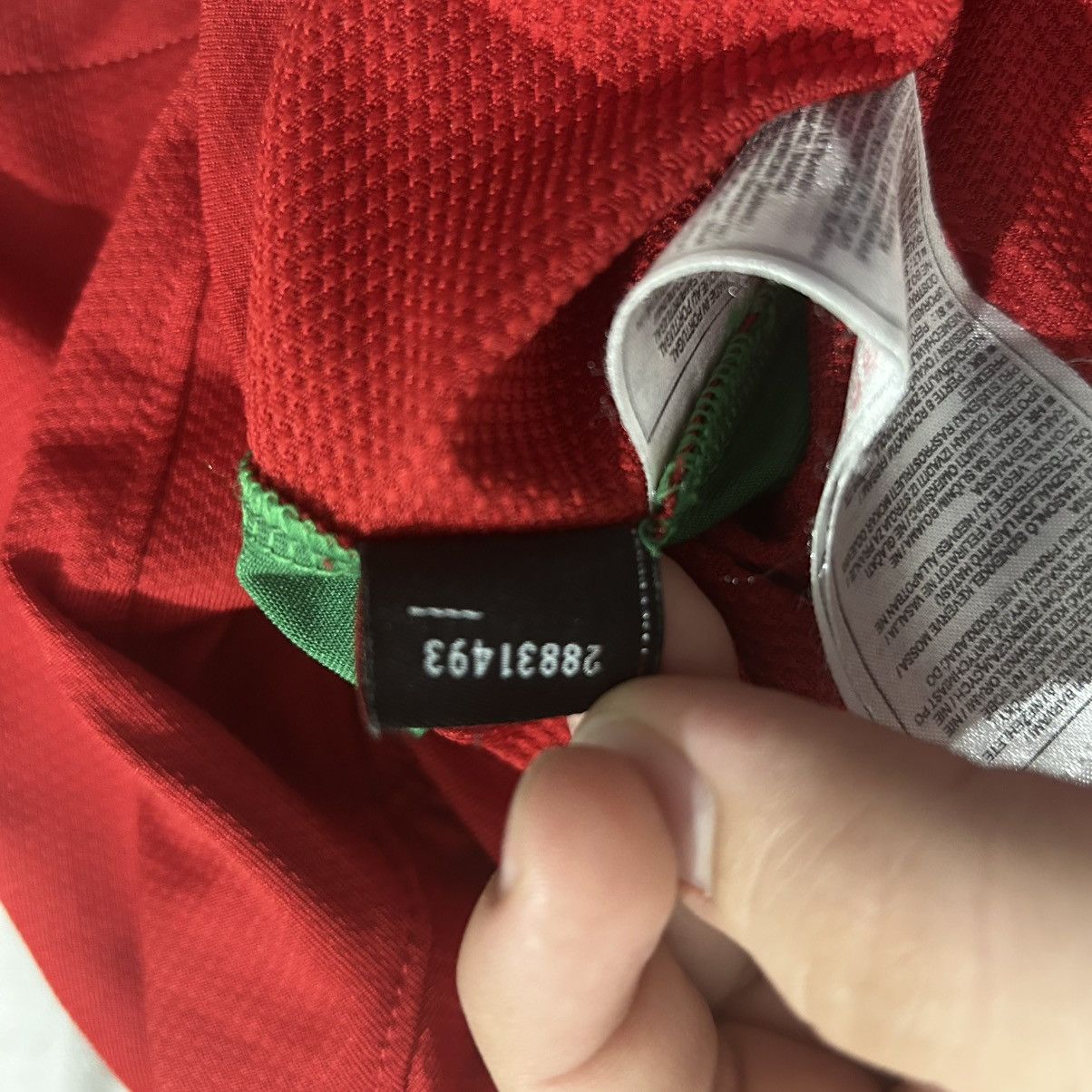 Nike Portugal 2008 Home Jersey Size US L / EU 52-54 / 3 - 4 Thumbnail
