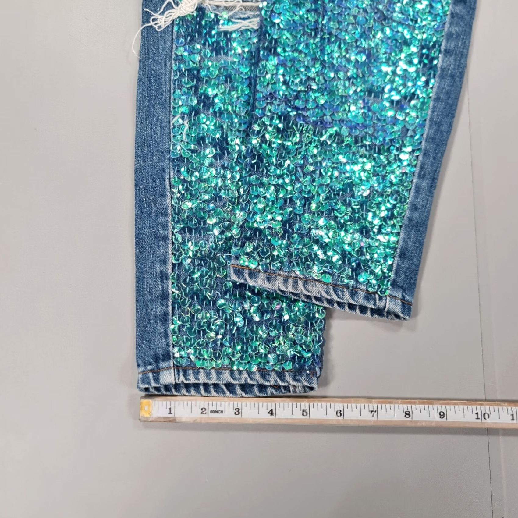Levi's VINTAGE Levi's Womens Jeans Blue W26 L29 Sequin Ripped Tapered Made in Japan W603 Jeans Women Size 26" / US 2 / IT 38 - 6 Thumbnail