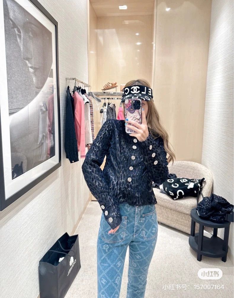 Chanel 23a high-end handicraft workshop blue and black vel