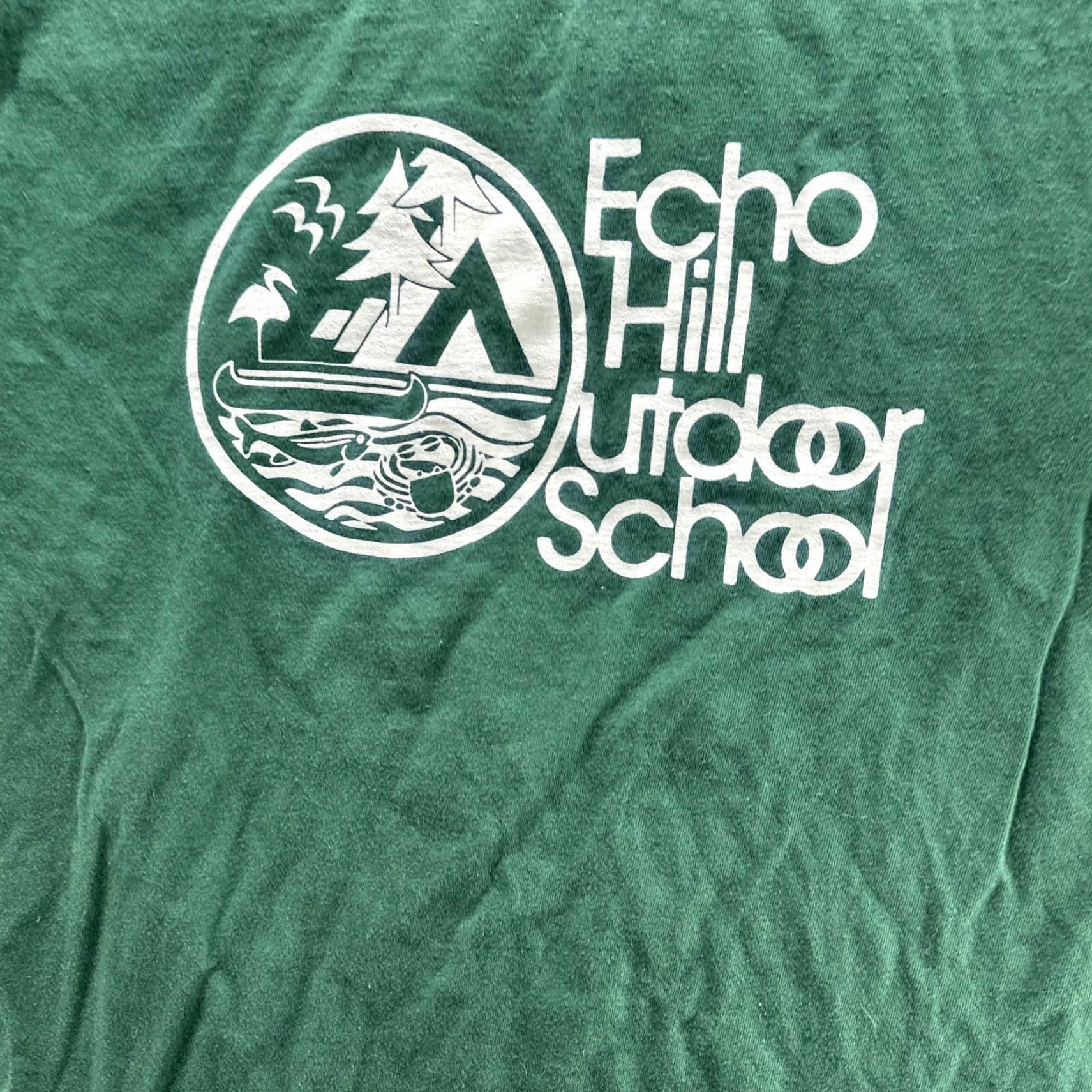 Hanes Echo Hill Outdoor School Shirt Mens Medium Green Graphic Tee Camping Nature Size US M / EU 48-50 / 2 - 6 Thumbnail