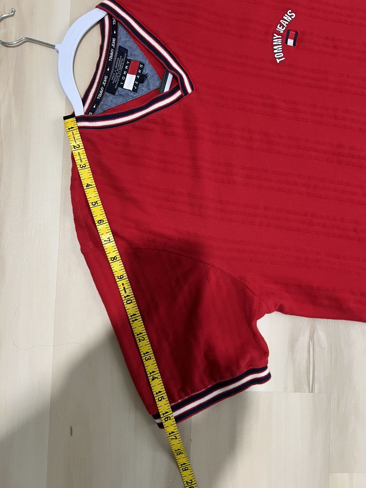 Tommy Hilfiger × Tommy Jeans × Vintage VTG 90s Tommy Hilfiger Ringer V-Neck T-Shirt Red Tommy Jeans Size US L / EU 52-54 / 3 - 9 Thumbnail