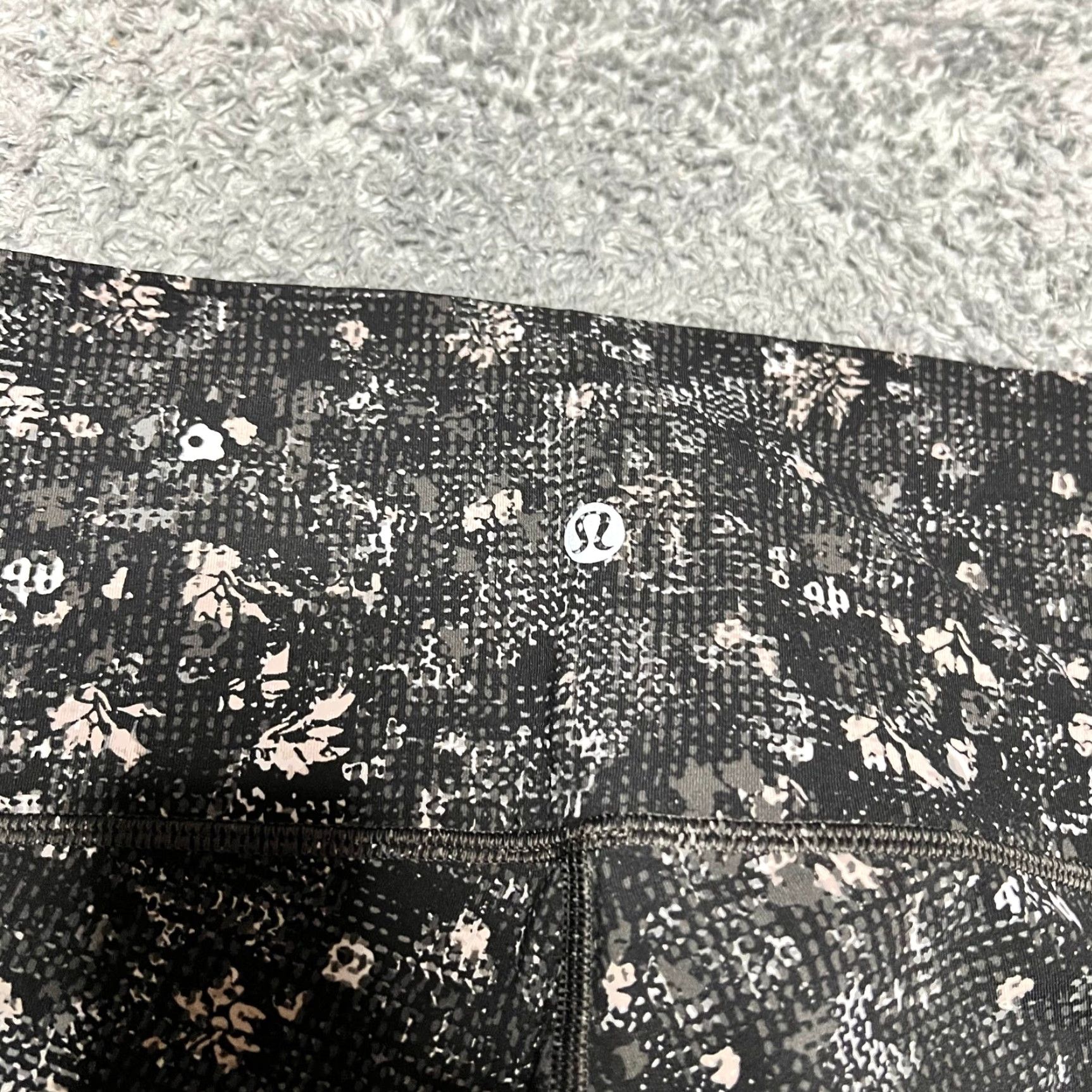 Lululemon Lululemon Leggings Wunder Under 8 Womens 27” Black Patterned Pants Regular Ankle Womens Size 30" / US 8 / IT 44 - 4 Thumbnail
