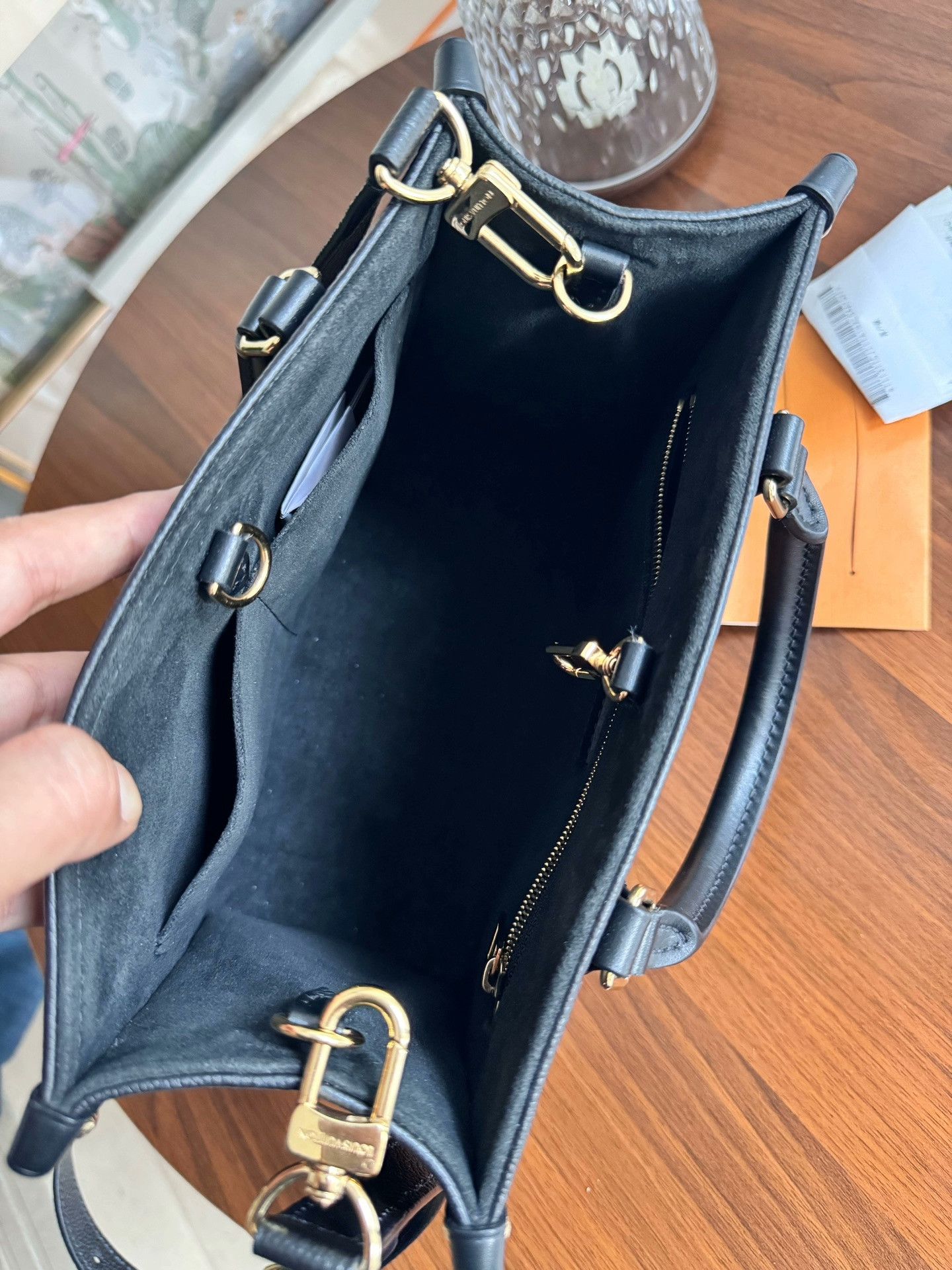 Louis Vuitton Pre-loved Bag Very good condition Size ONE SIZE - 1 Thumbnail