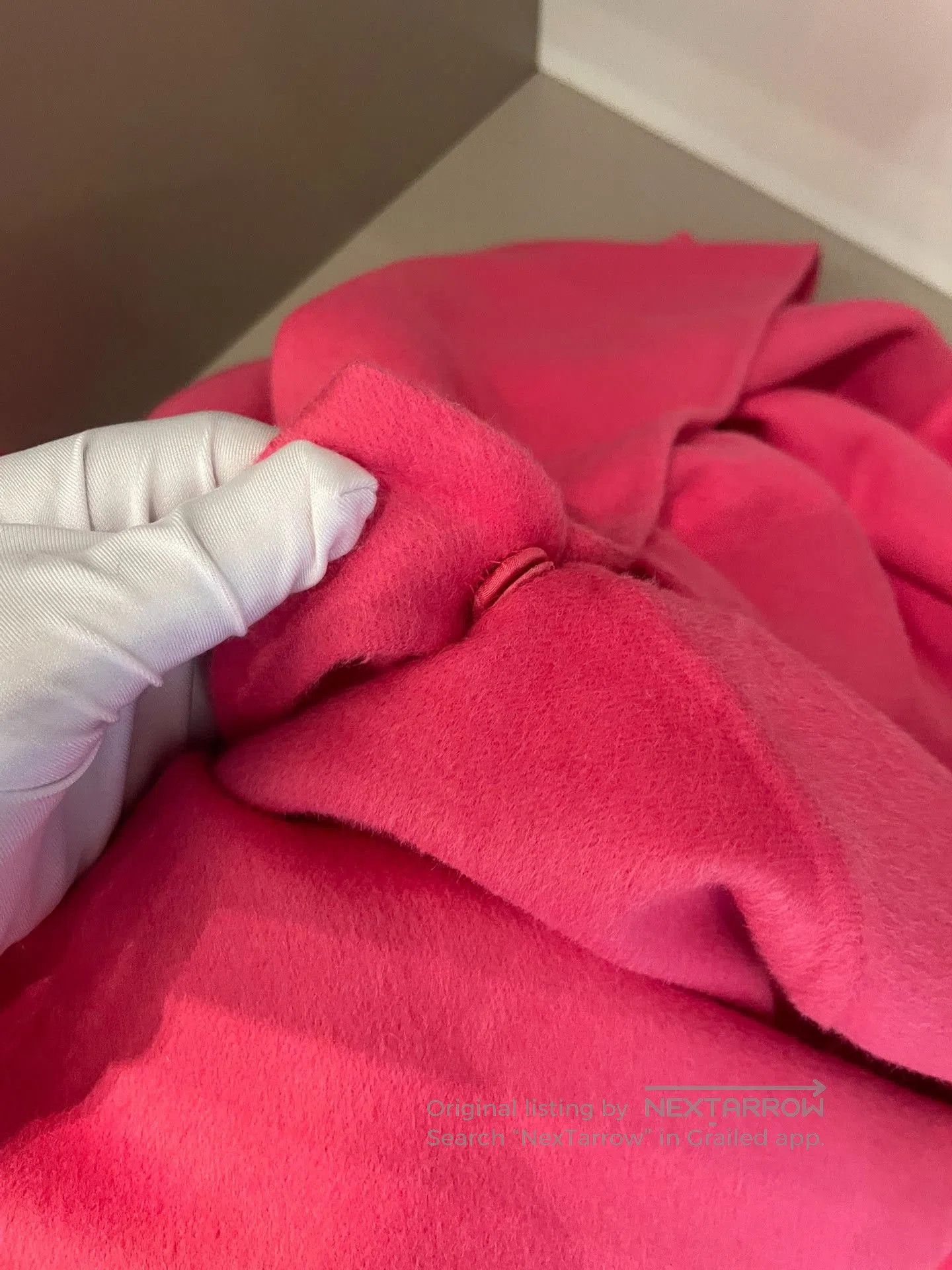 Valentino Valentino Bright Pink Bow Cape. Size S / US 4 / IT 40 - 9 Thumbnail